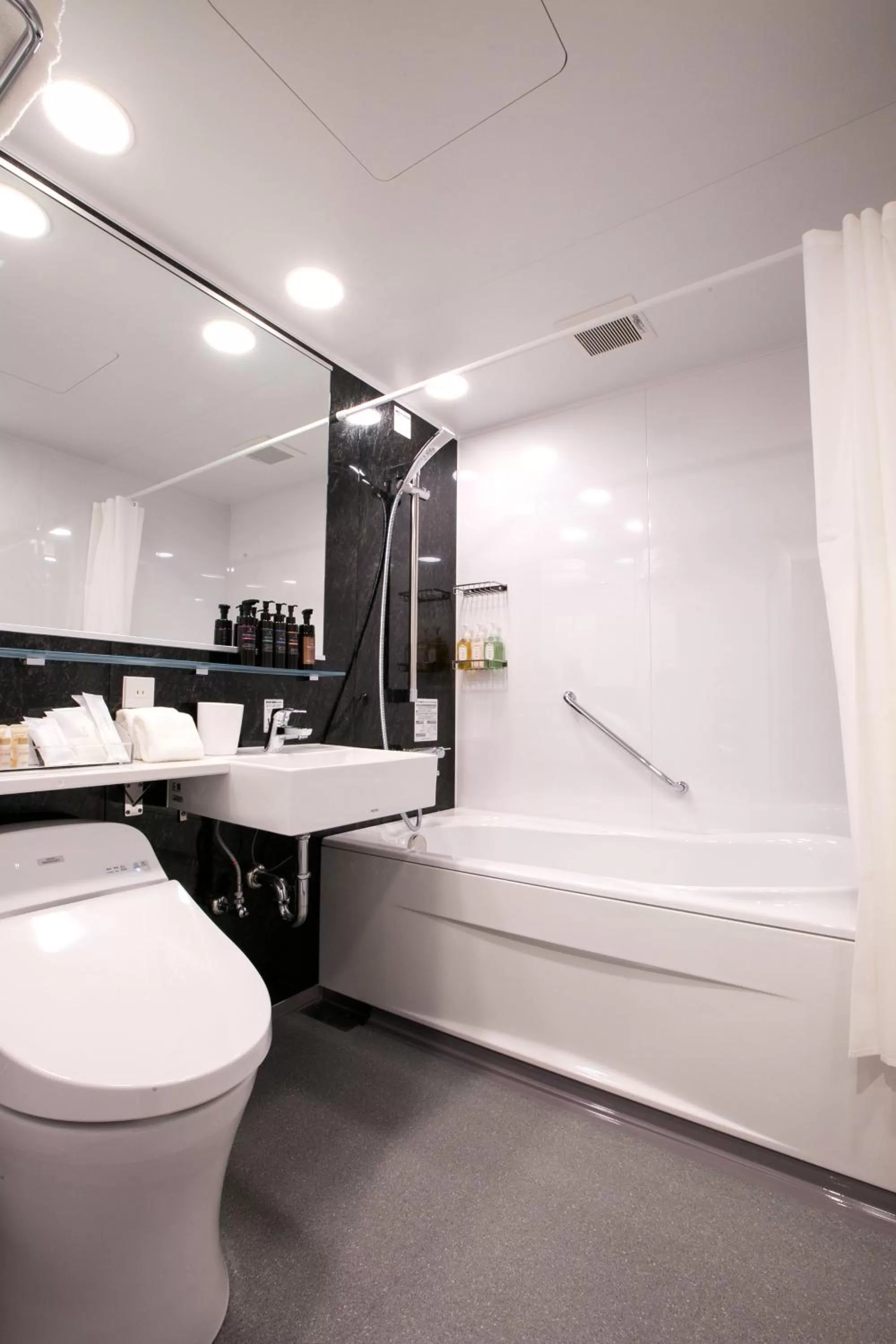 Toilet in Kyoto Kamanza Hotel