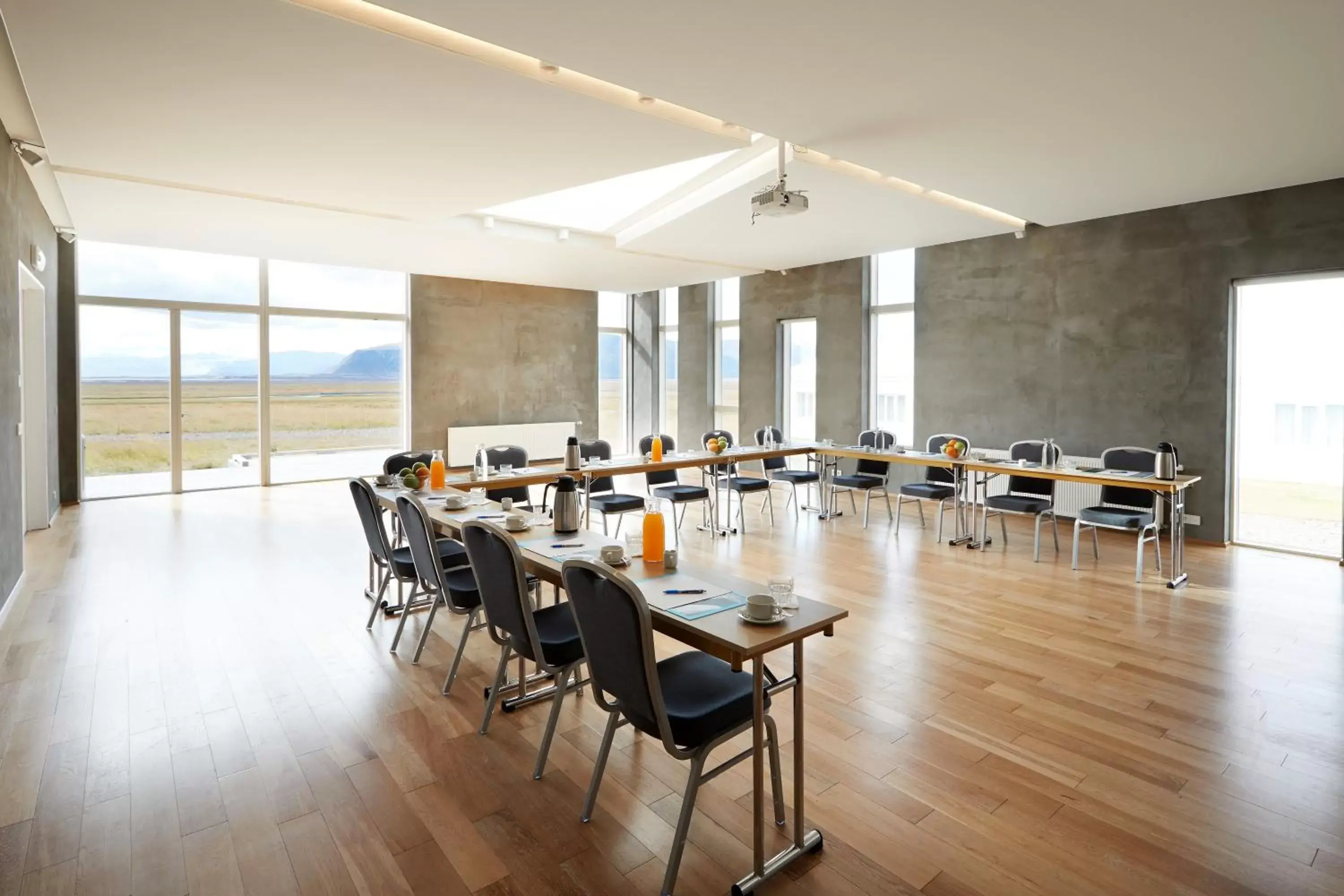 Meeting/conference room in Fosshótel Vatnajökull