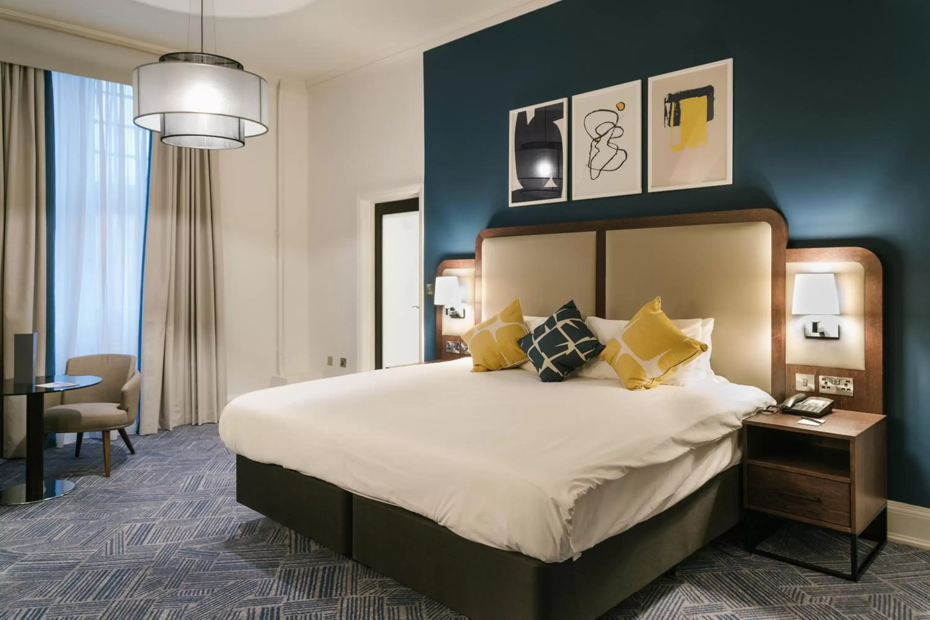 Bed in voco Grand Central Glasgow by IHG Bed in voco Grand Central Glasgow by IHG