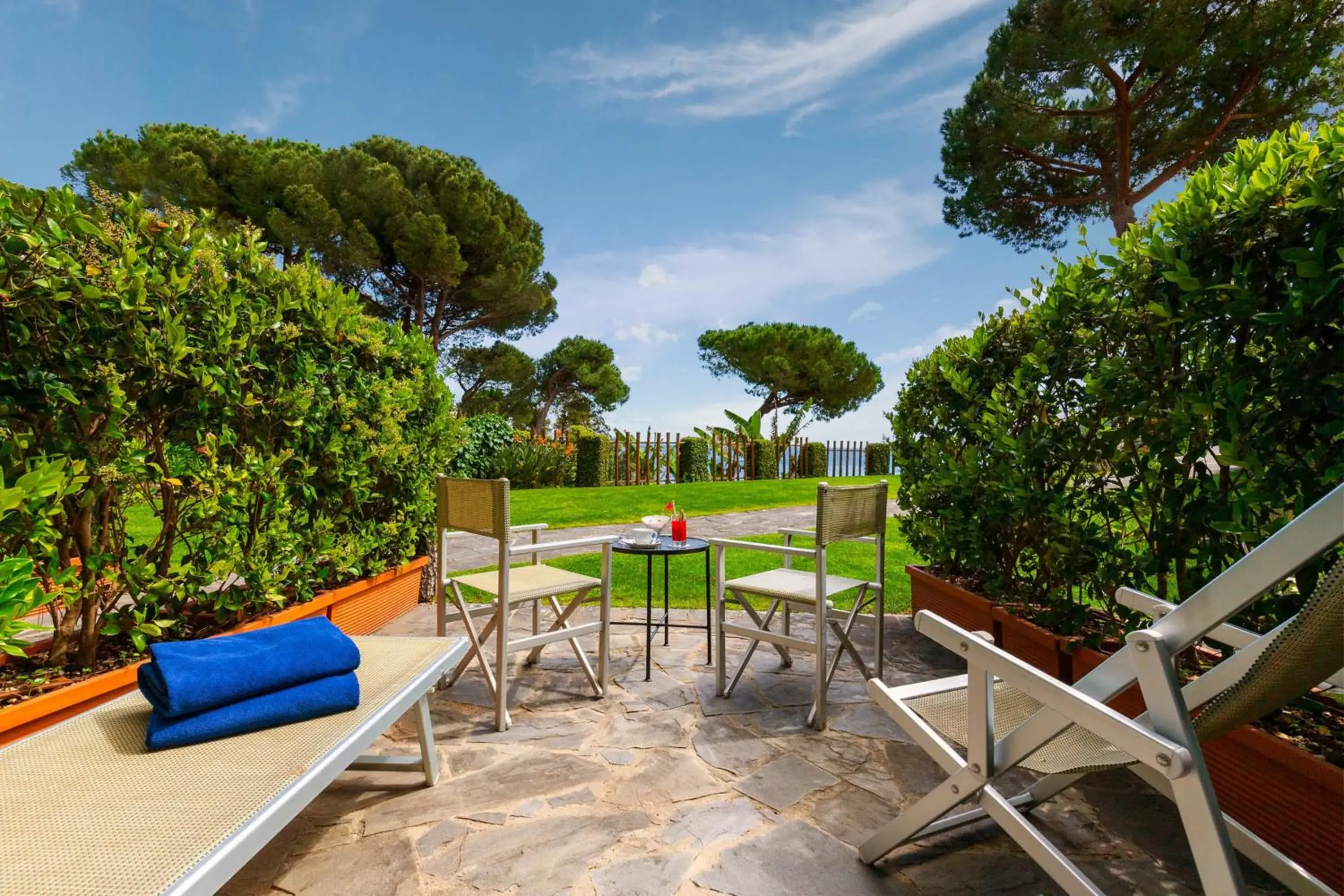 Patio in Hotel Continental