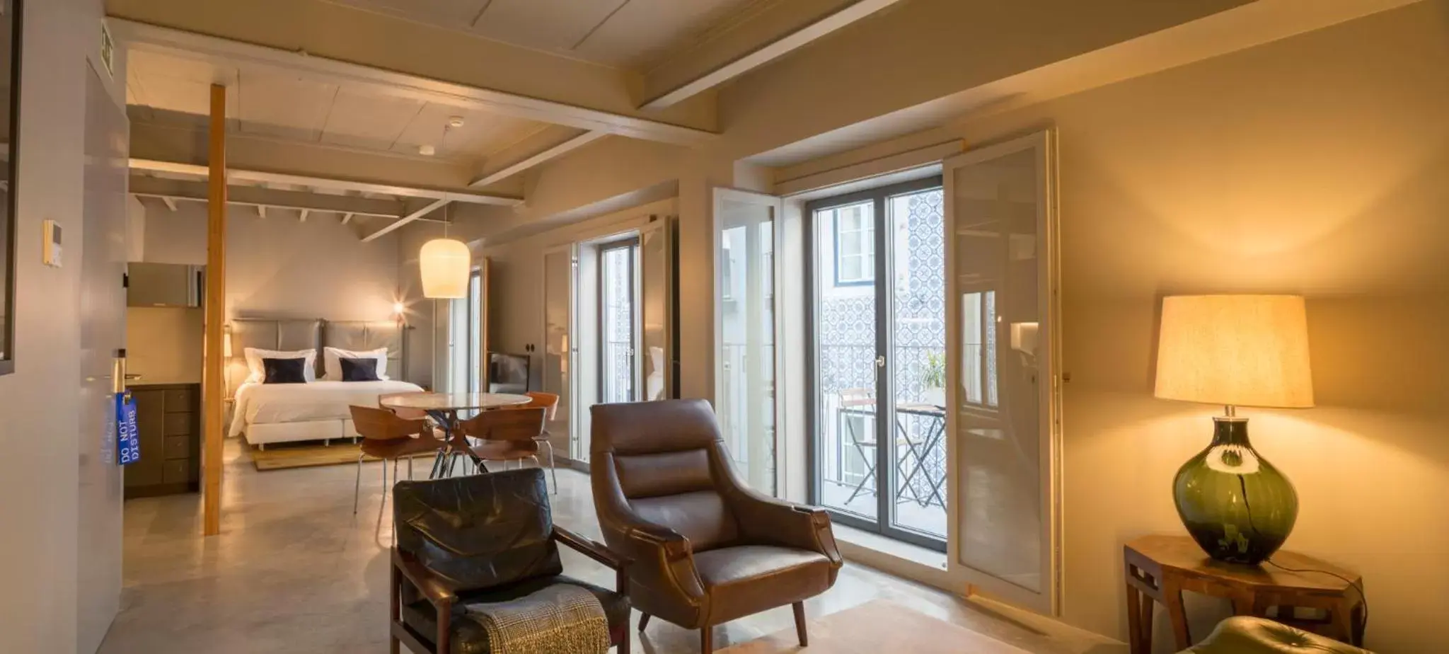 Deluxe Loft with Balcony in Raw Culture Art & Lofts Bairro Alto Deluxe Loft with Balcony in Raw Culture Art & Lofts Bairro Alto