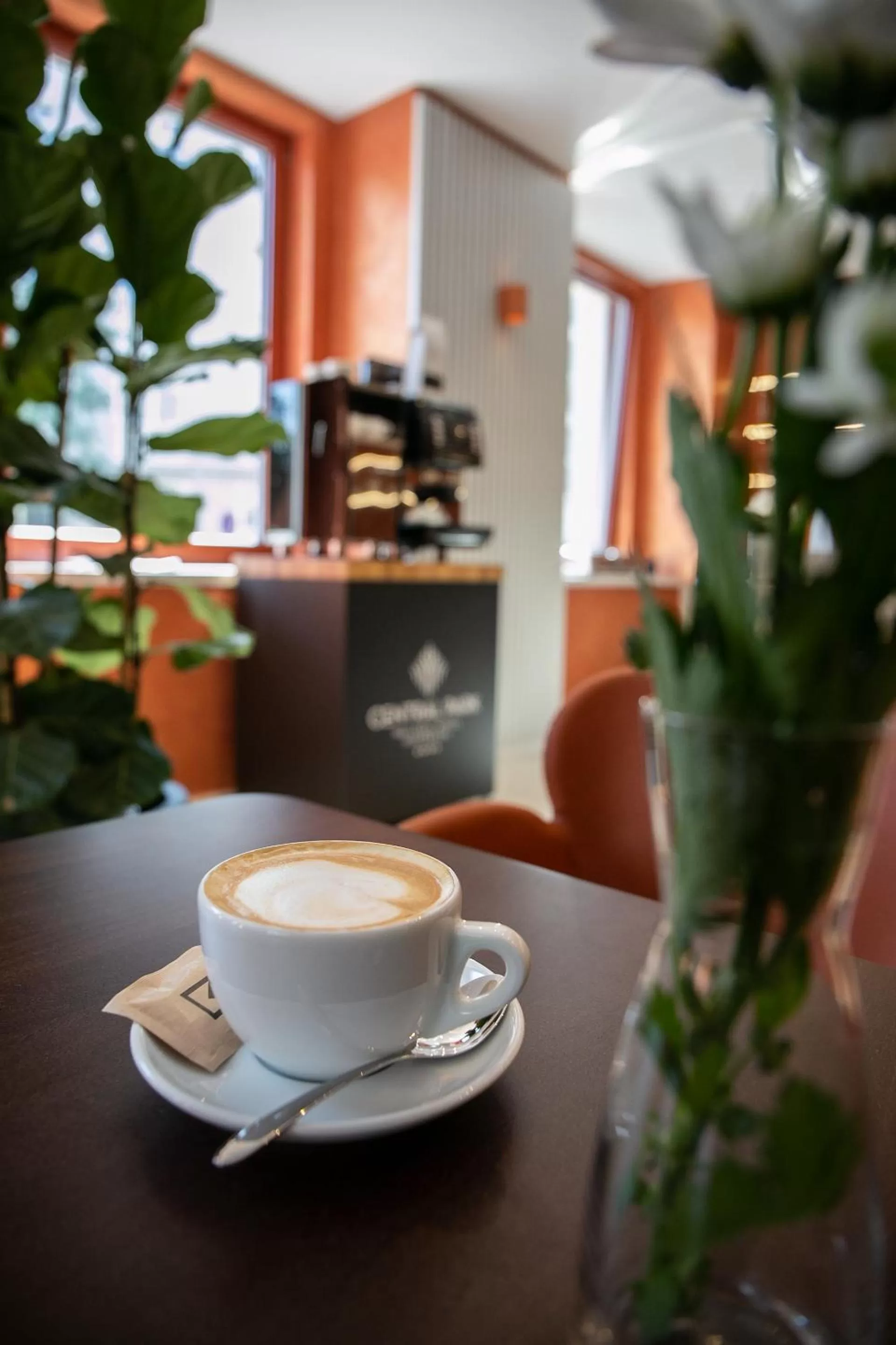 Restaurant/places to eat in Hotel Central Park