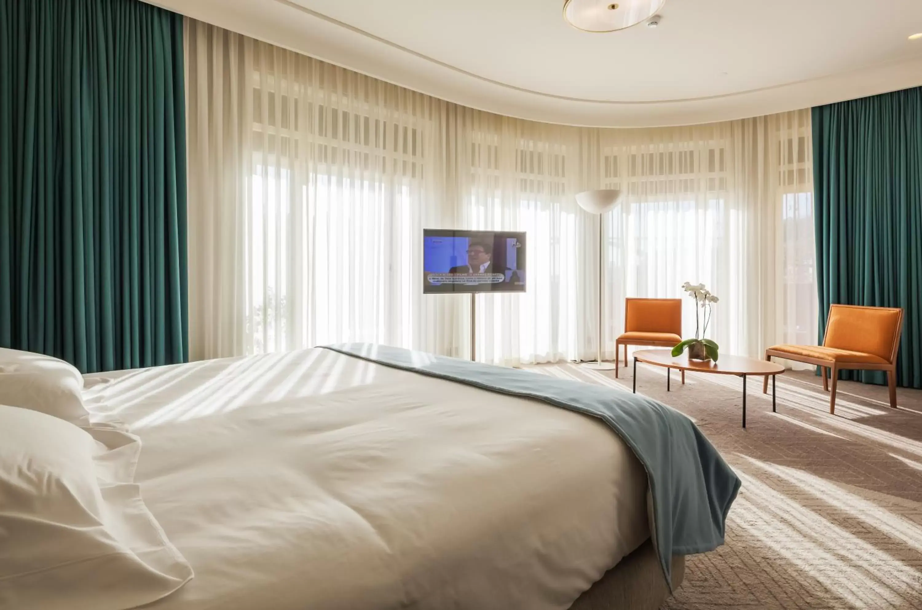 TV and multimedia, Bed in Vincci Porto