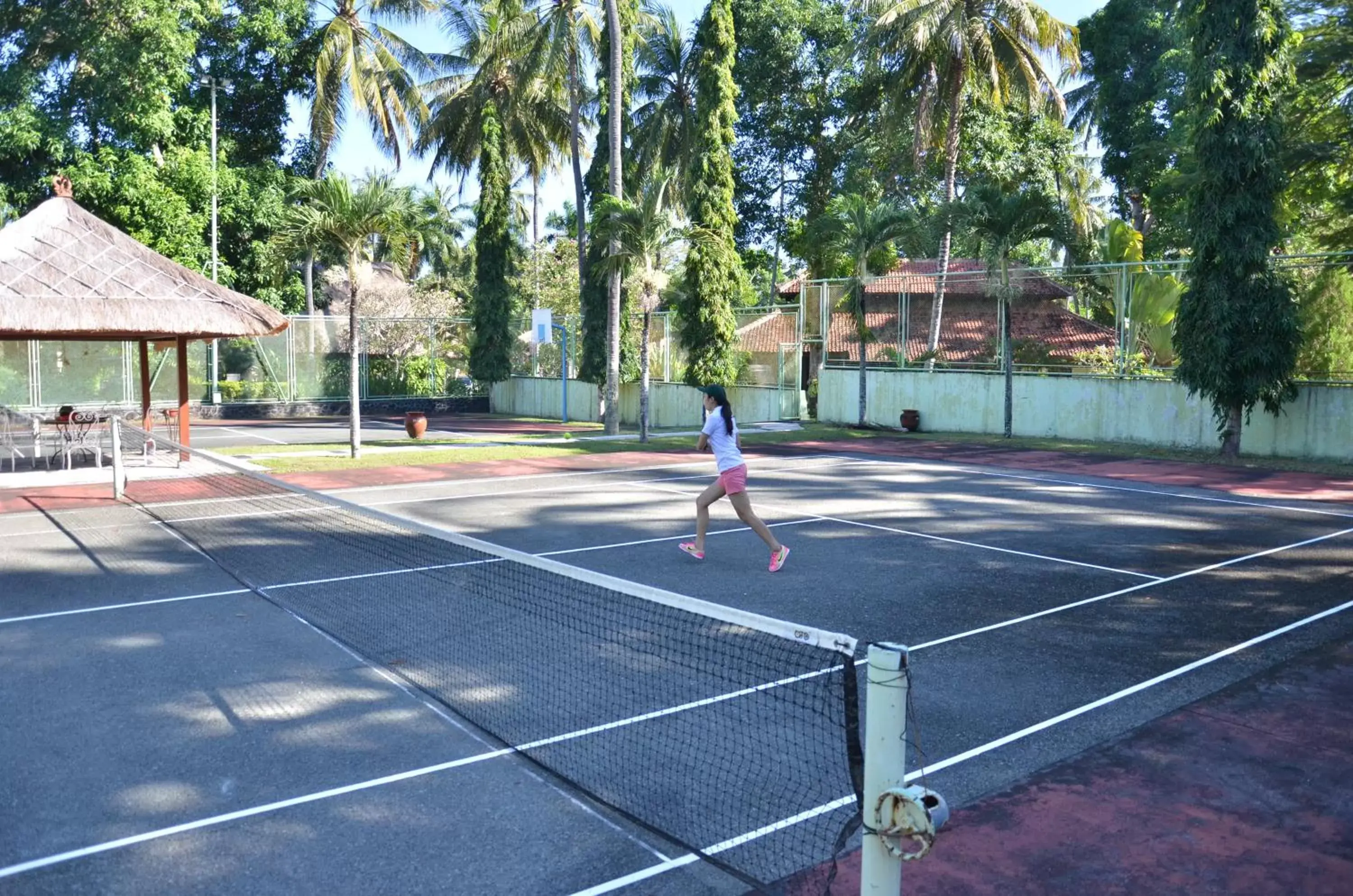 Table tennis in Merumatta Senggigi Lombok