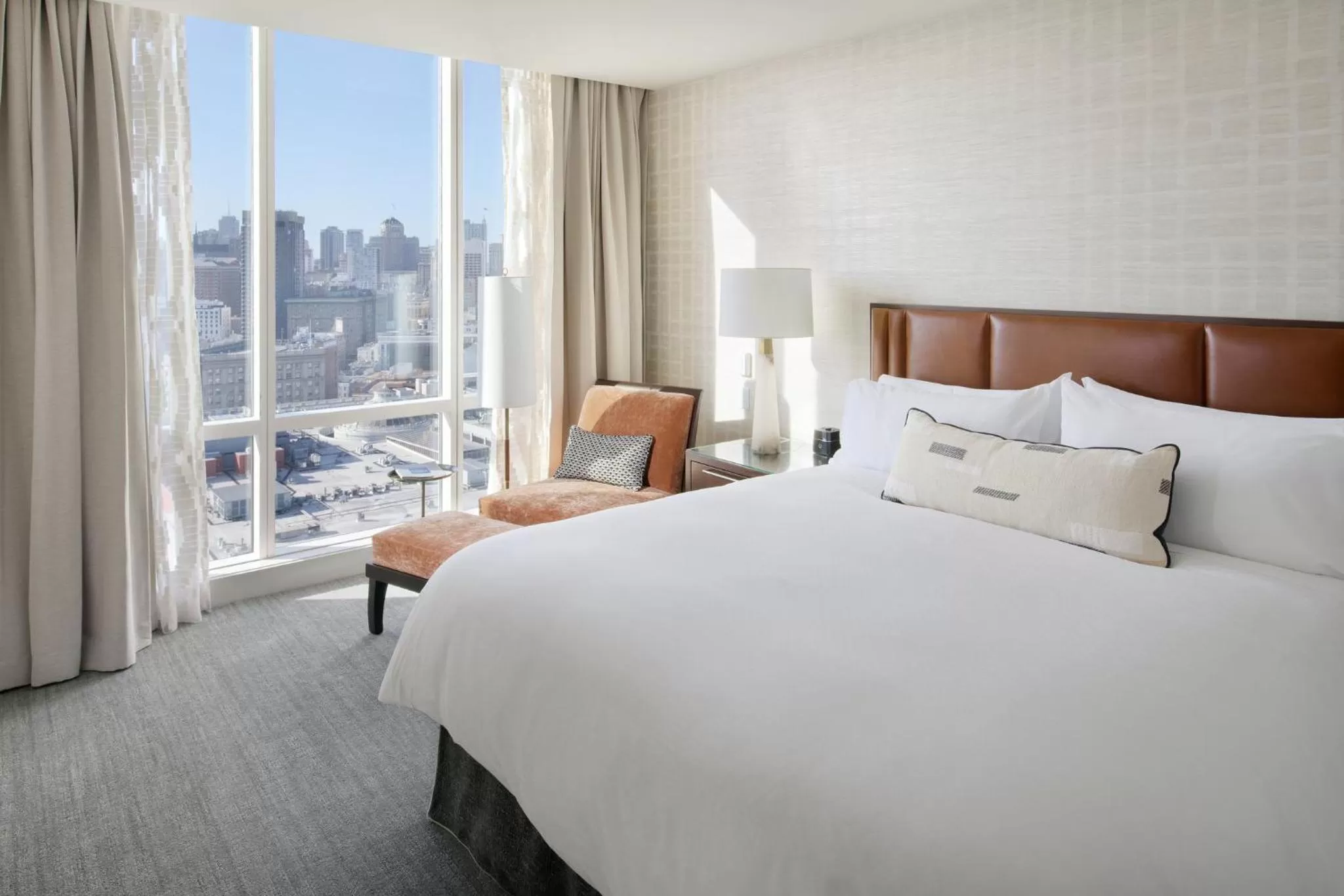 Photo of the whole room, Bed in InterContinental San Francisco by IHG