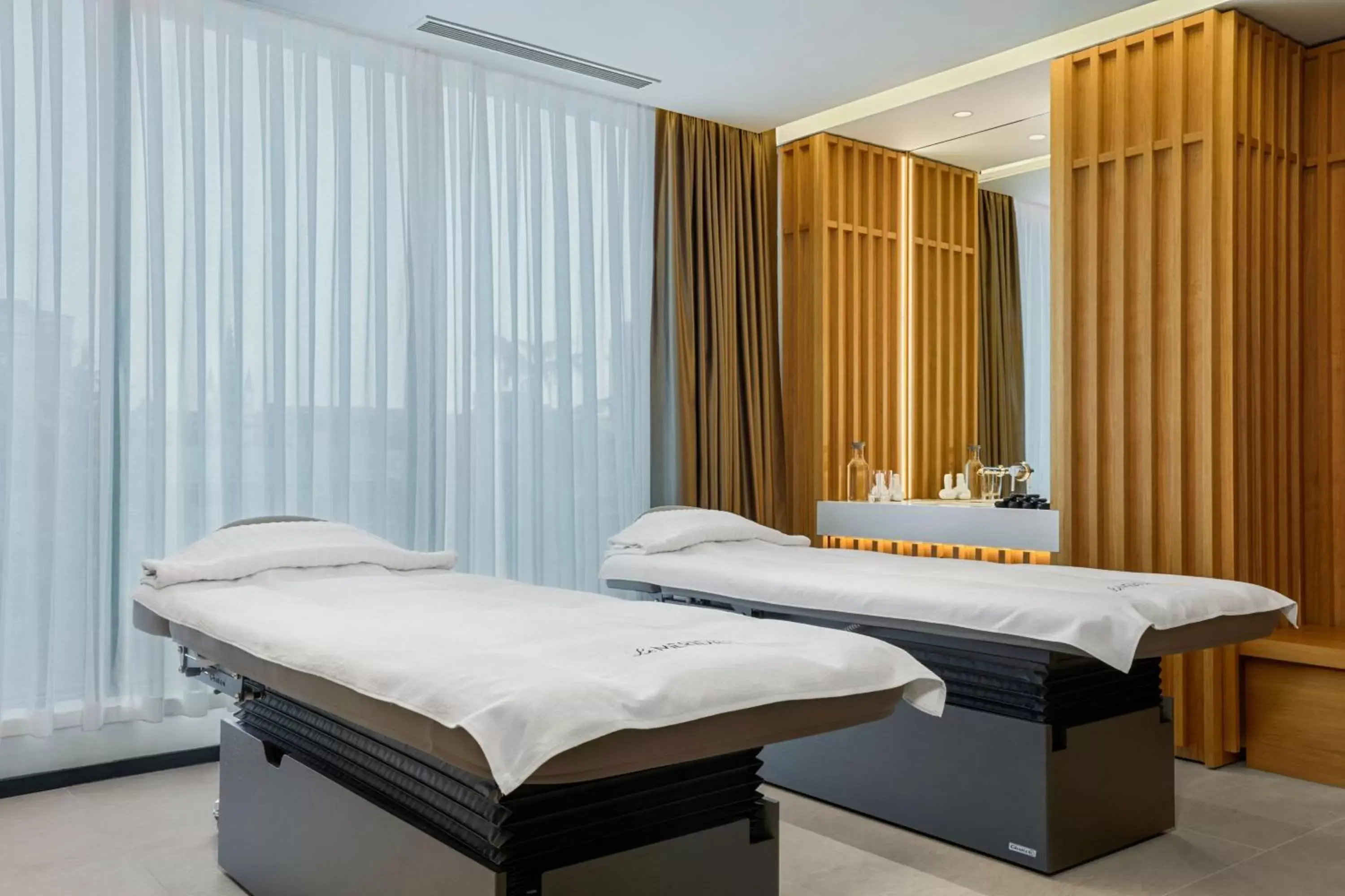Spa and wellness centre/facilities, Bed in Le Meridien Batumi