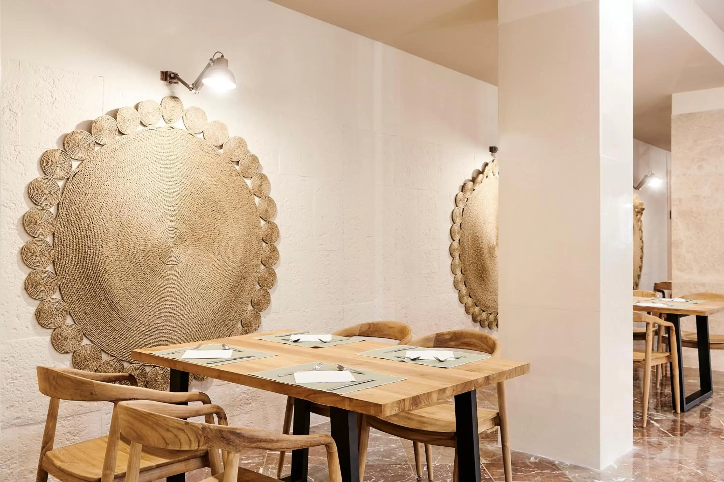 Seating area, Restaurant/Places to Eat in tent Torremolinos