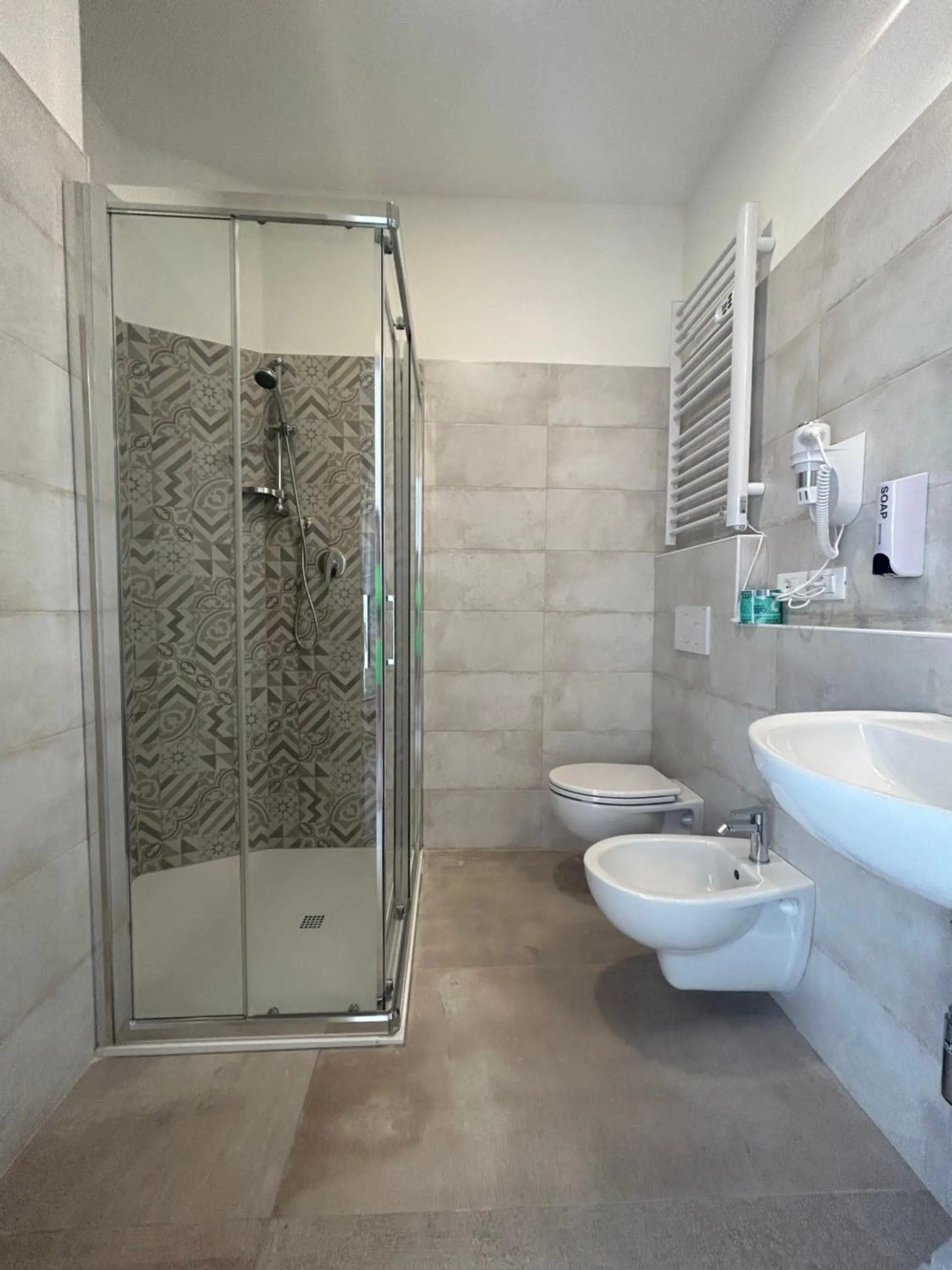 Shower in Hotel Laika