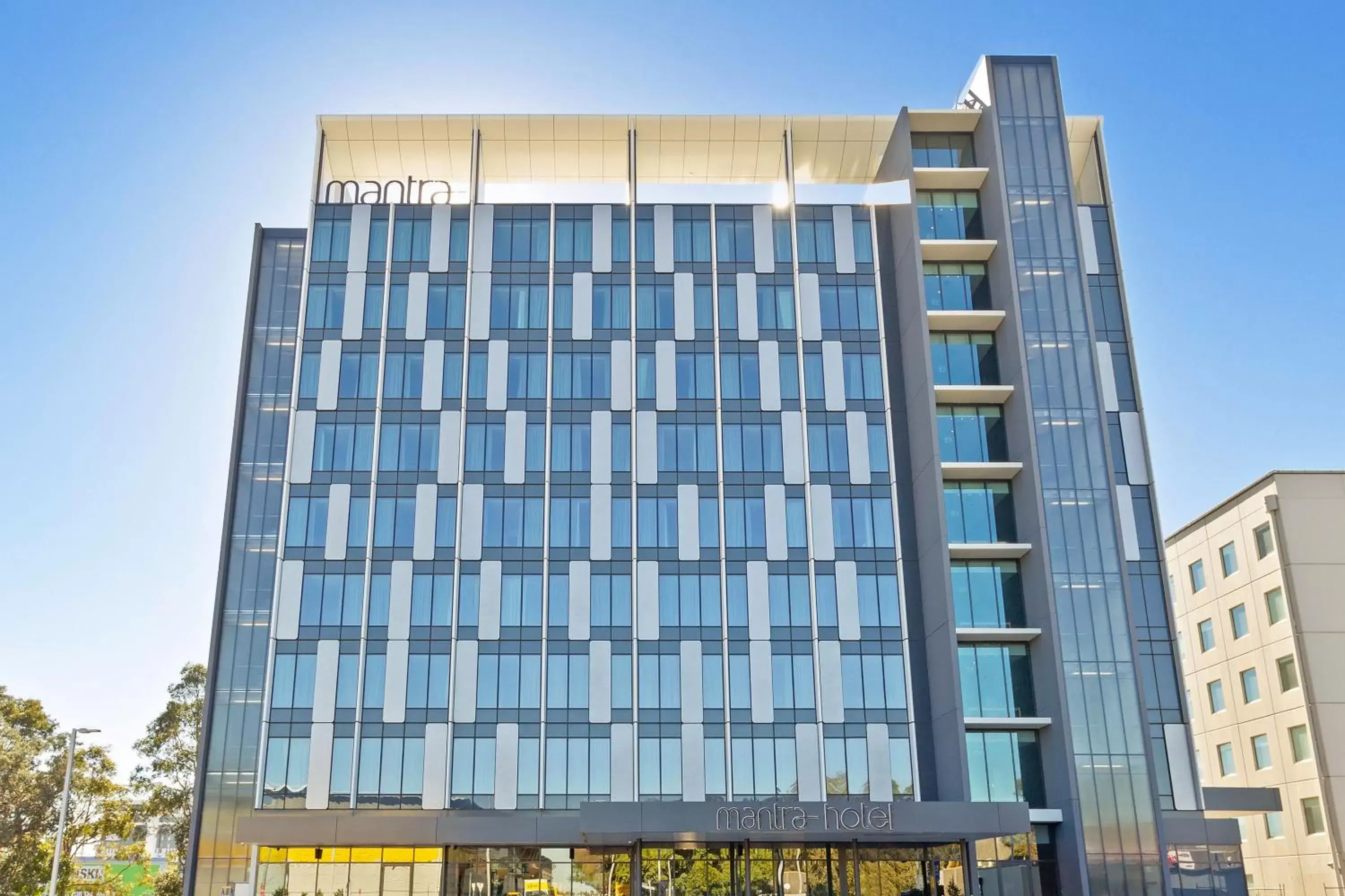Property Building in Mantra Hotel at Sydney Airport