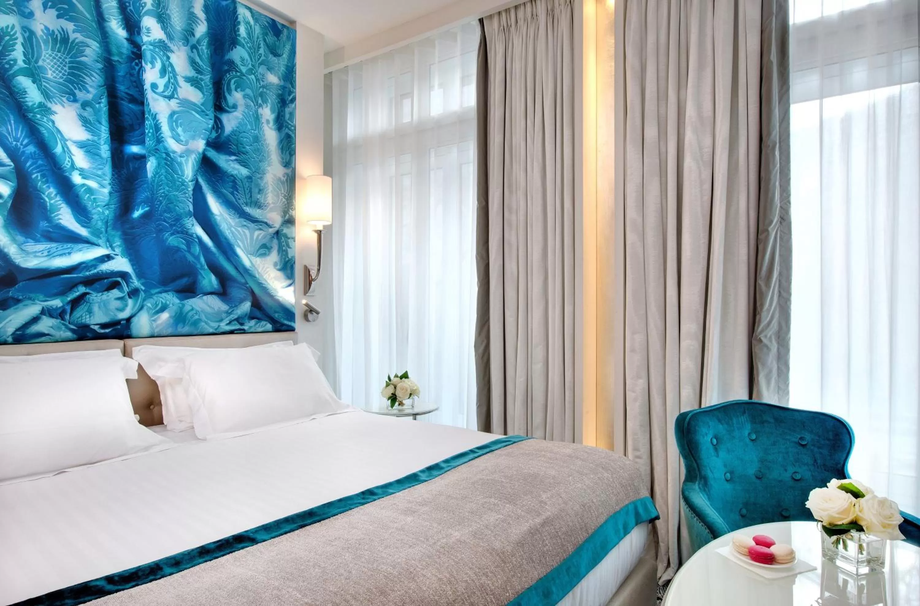 Bed in La Villa Haussmann