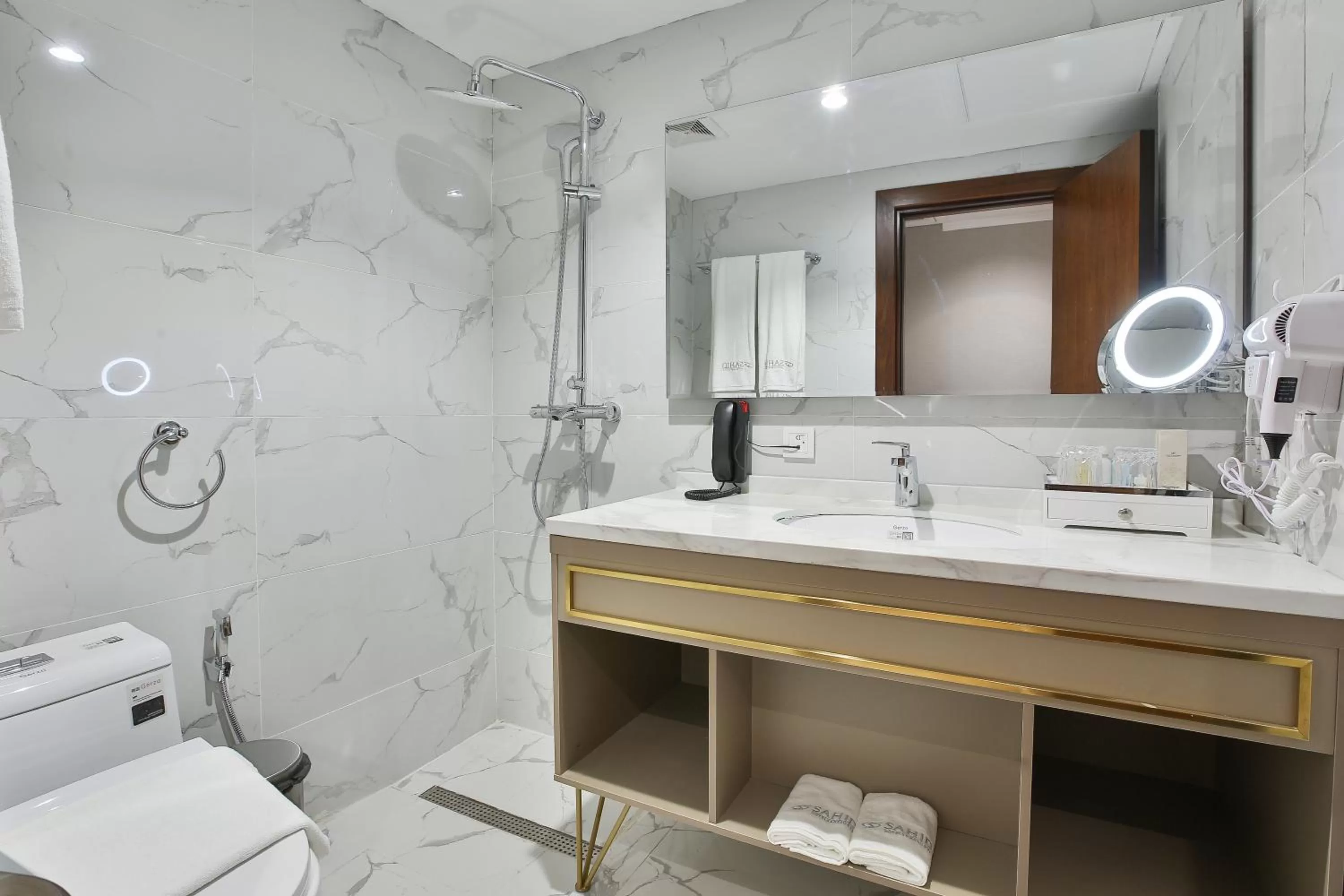 Shower, Bathroom in Sahid Zarafshon