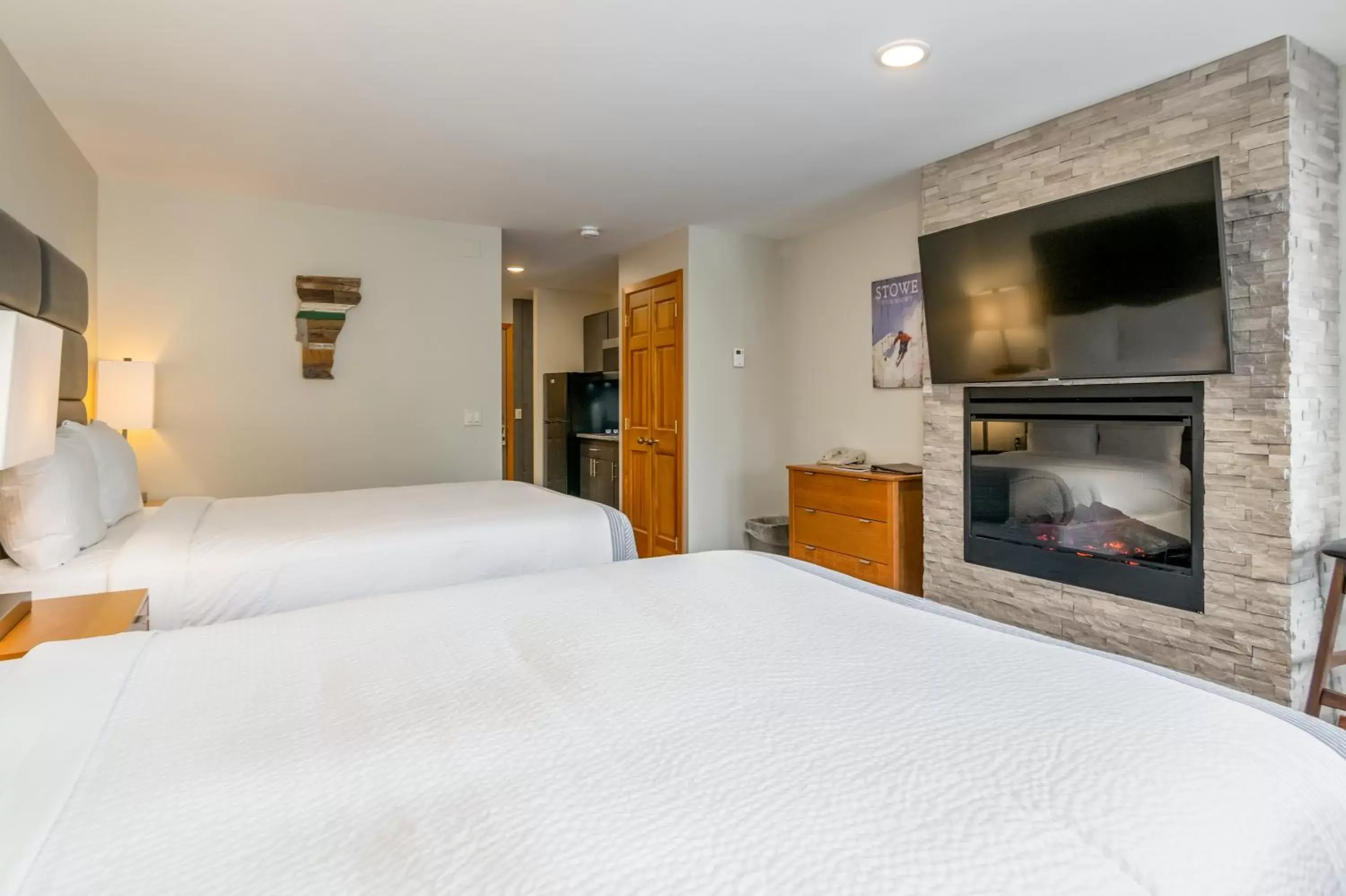 Bed in Grey Fox Inn Bed in Grey Fox Inn