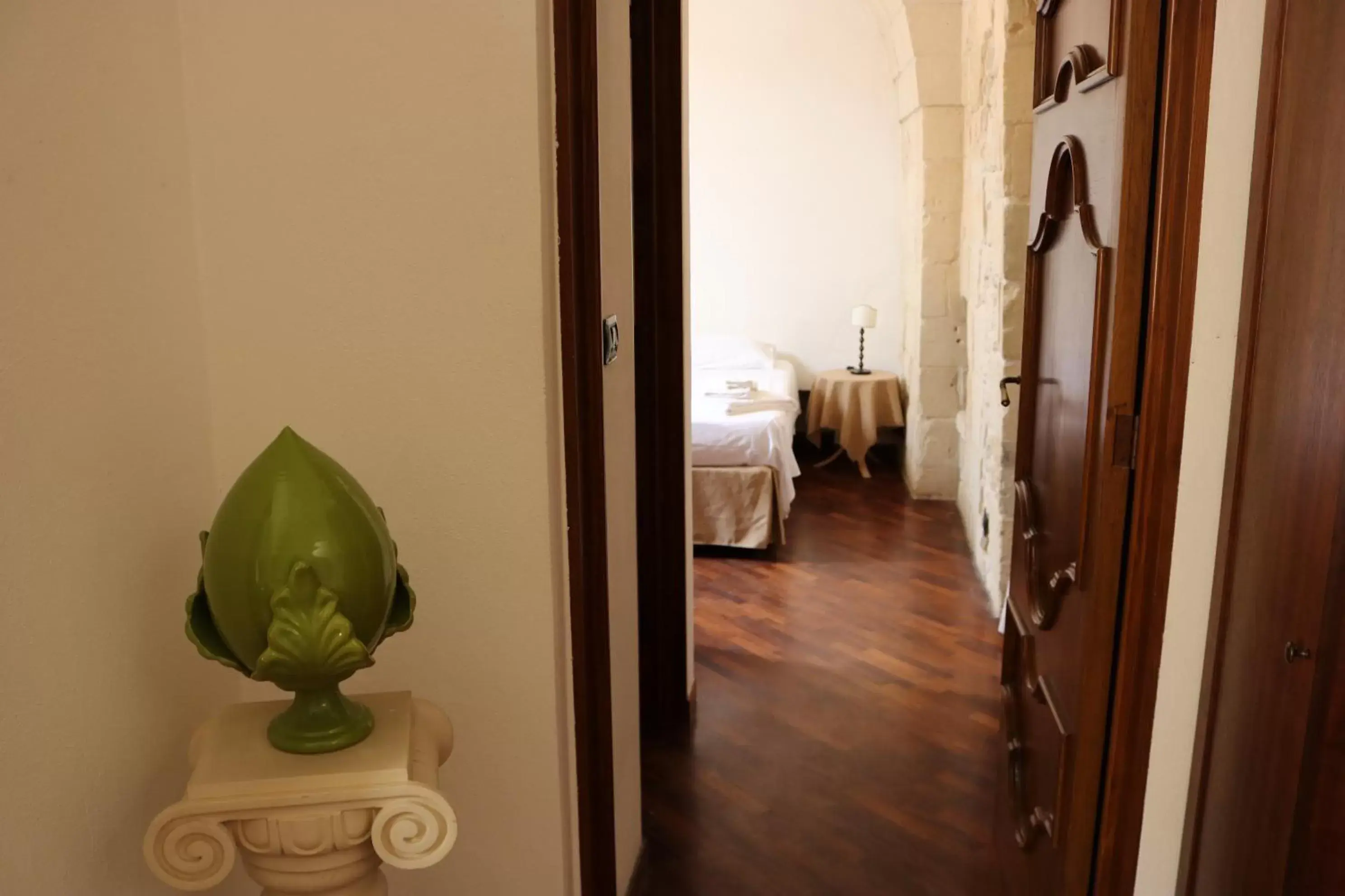 Decorative detail, Bathroom in Chiesa Greca - SIT Rooms & Apartments