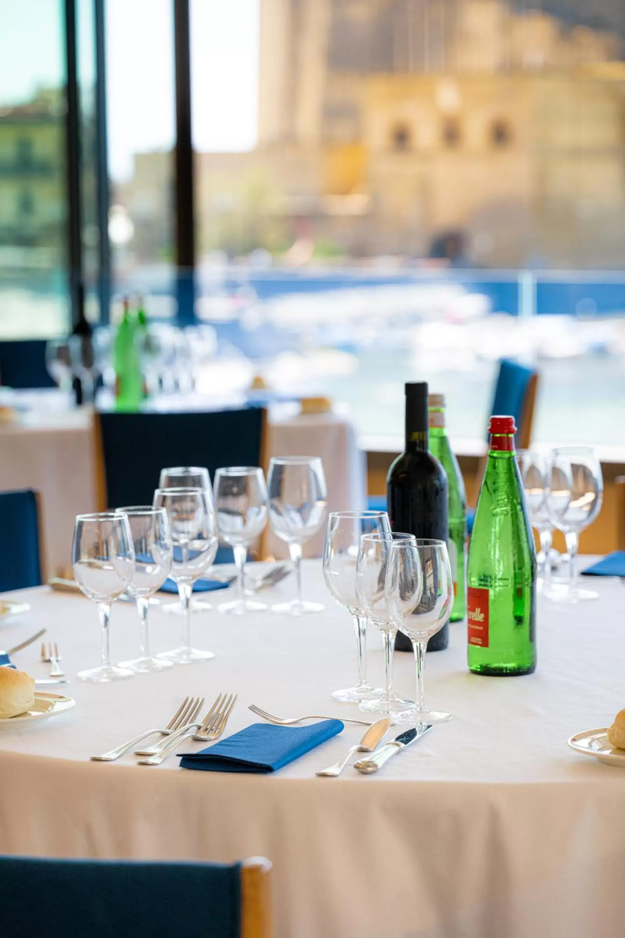 Restaurant/places to eat in Hotel Royal Continental Restaurant/places to eat in Hotel Royal Continental