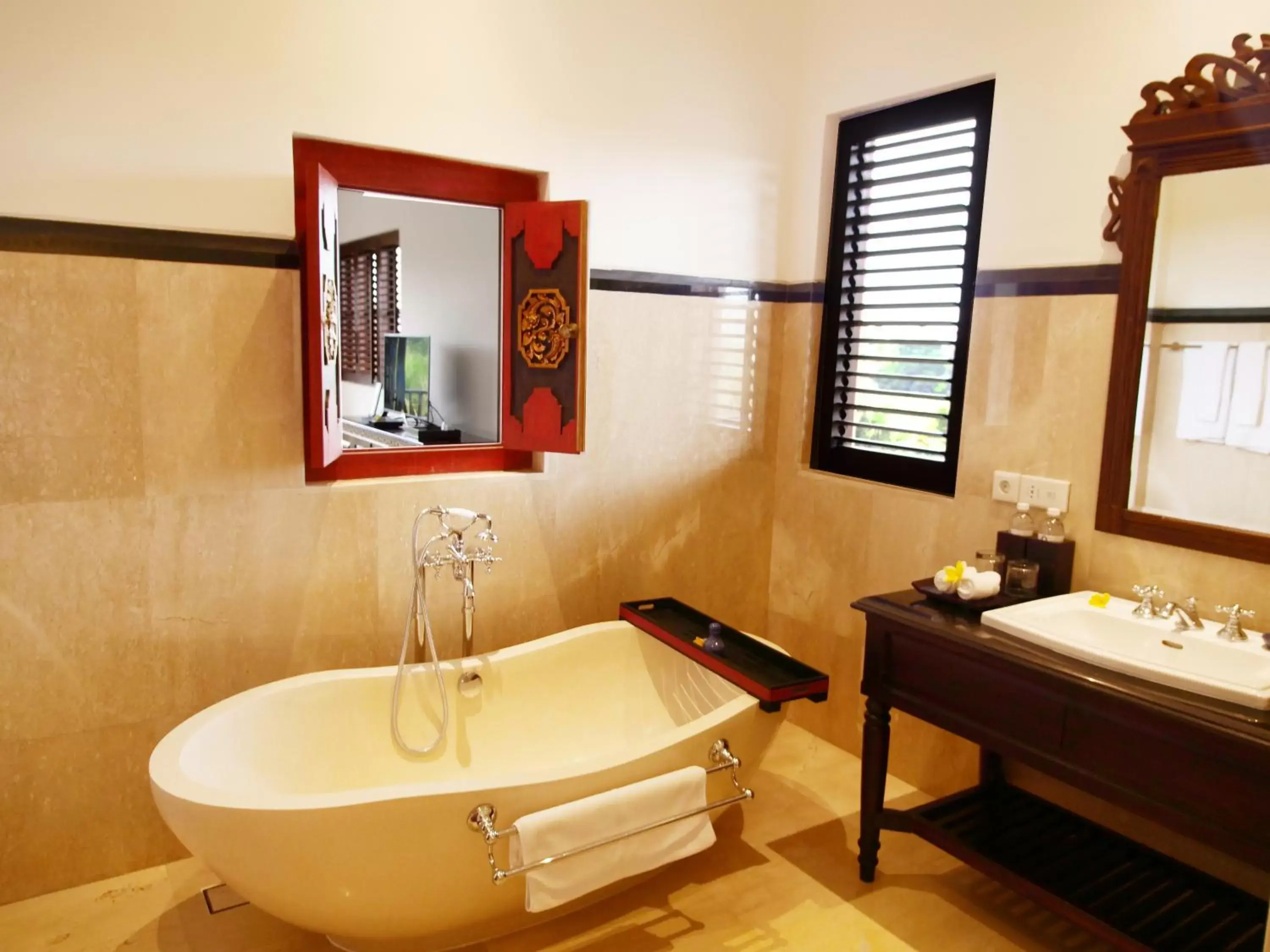Bathroom in Dwaraka The Royal Villas