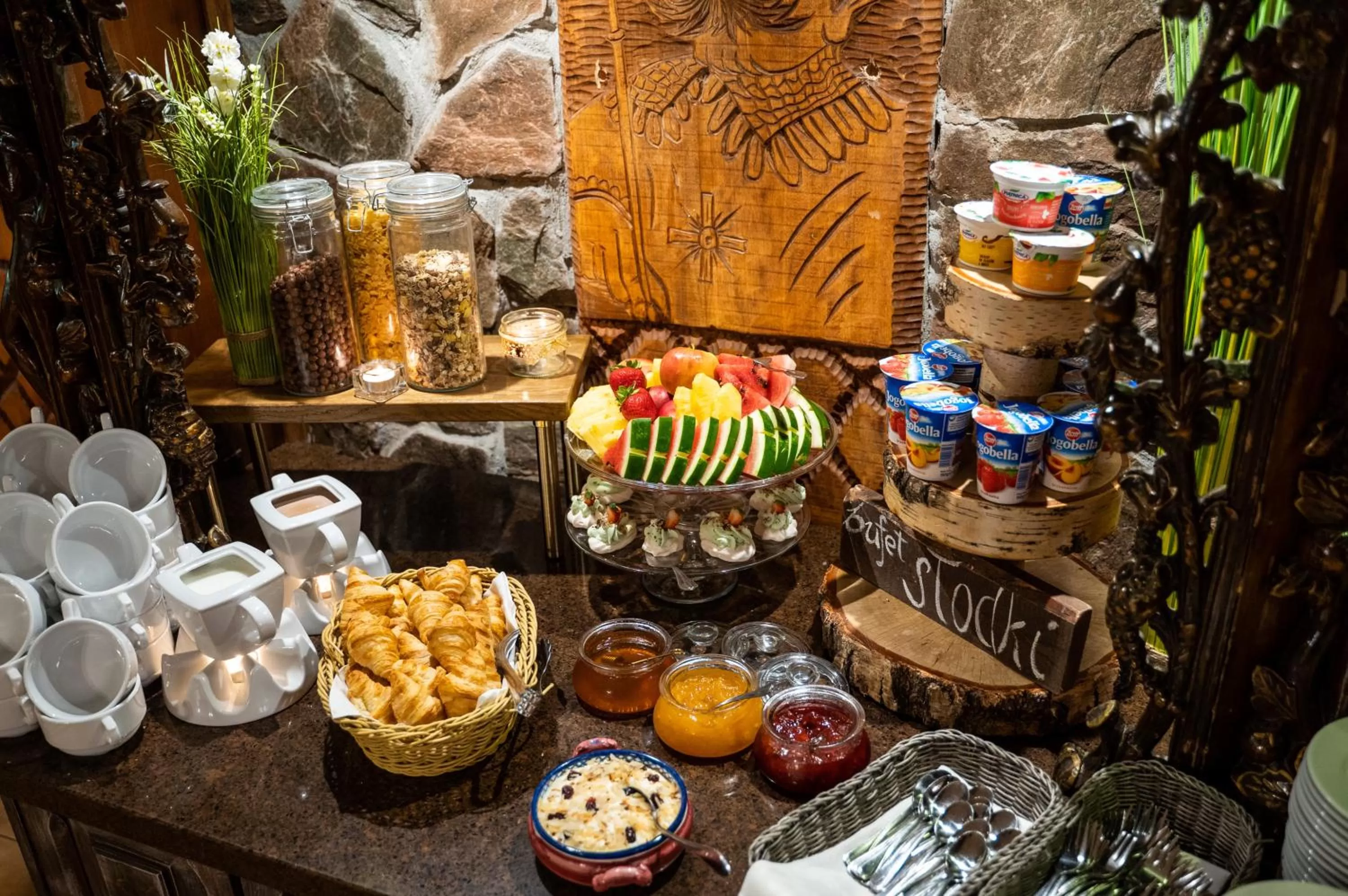 Buffet breakfast in Hotel Trylogia