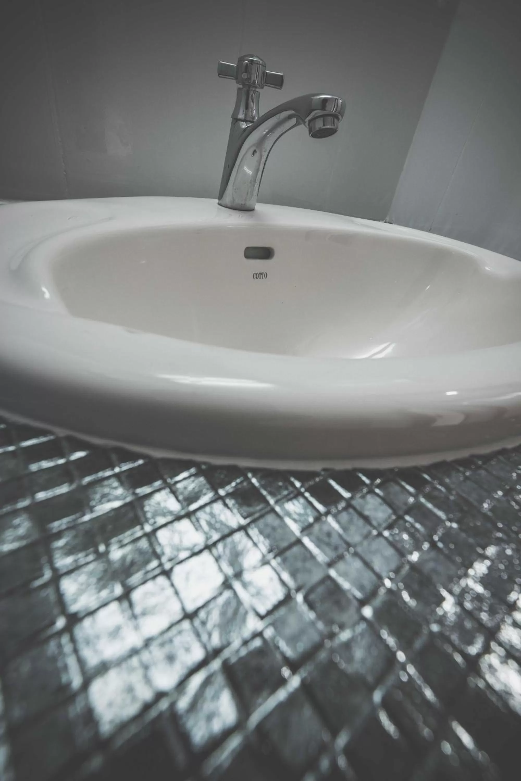 Bathroom in Don Muang Hotel