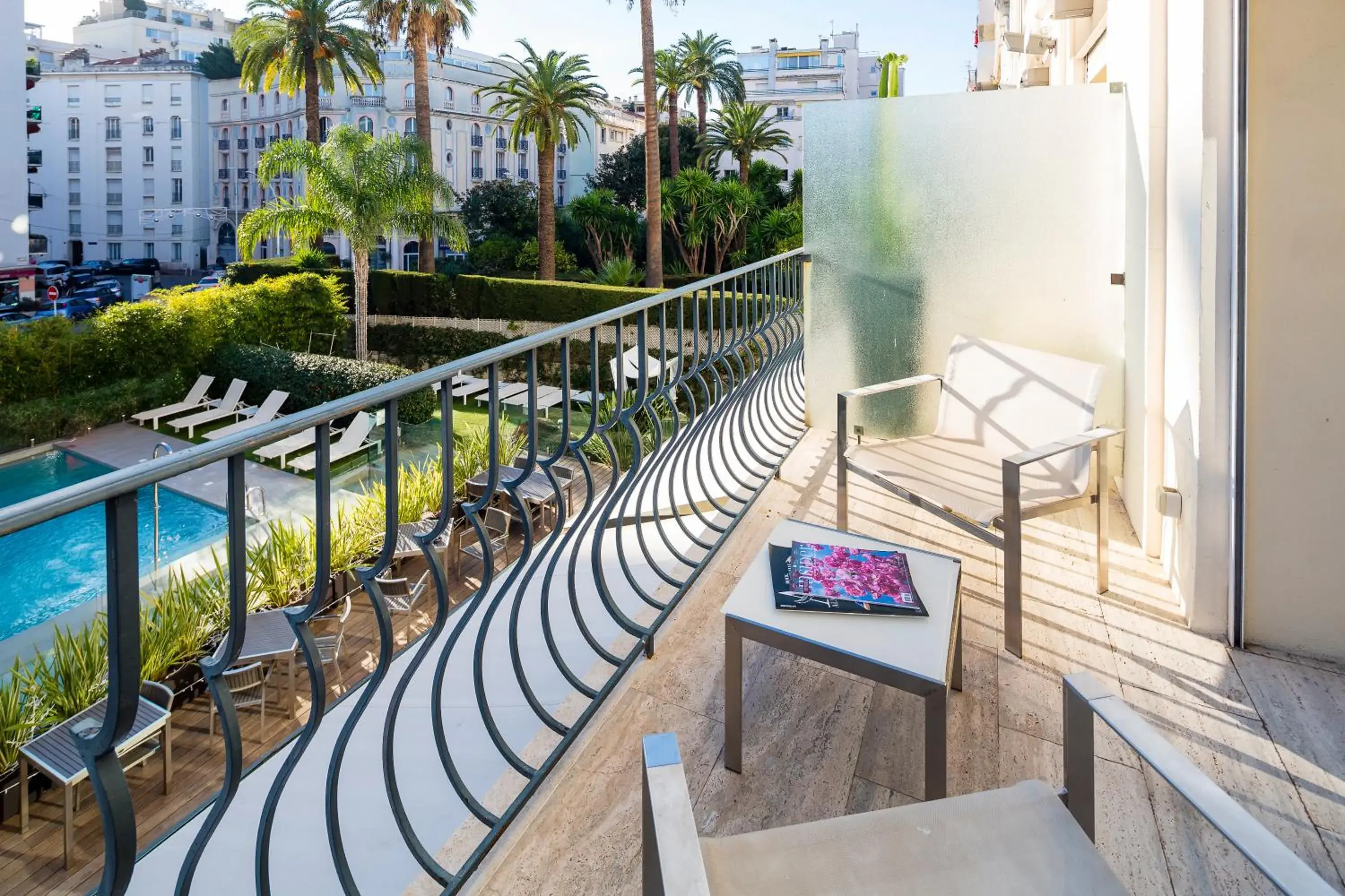 Balcony/Terrace in Hôtel Le Canberra