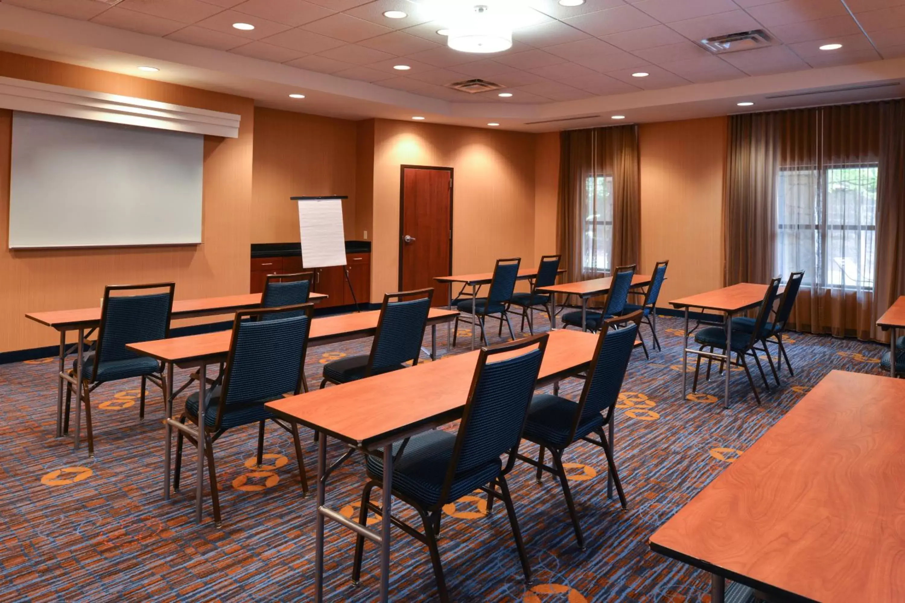 Meeting/conference room in Courtyard Pittsburgh Monroeville