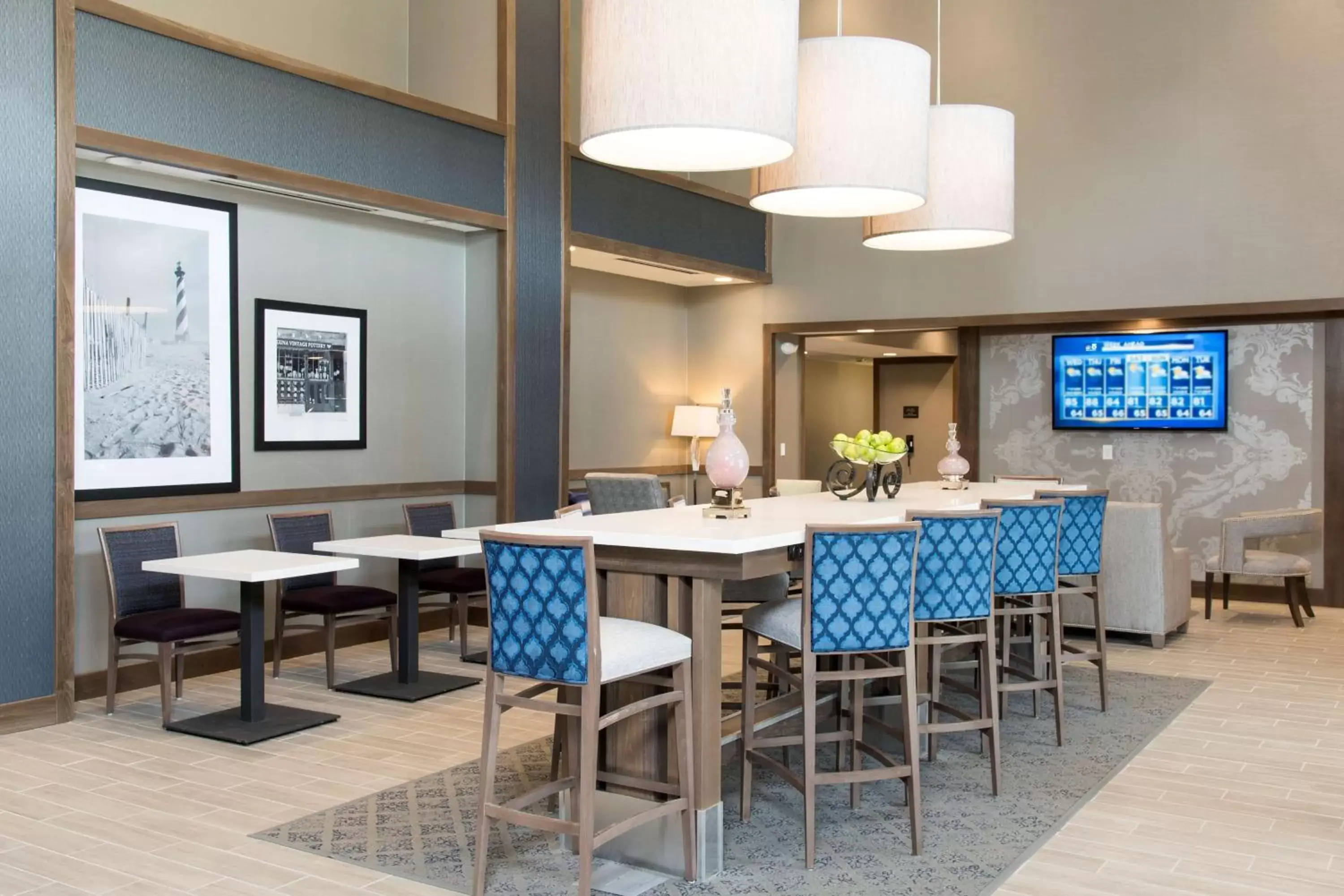 Lobby or reception, Restaurant/Places to Eat in Hampton Inn and Suites Michigan City