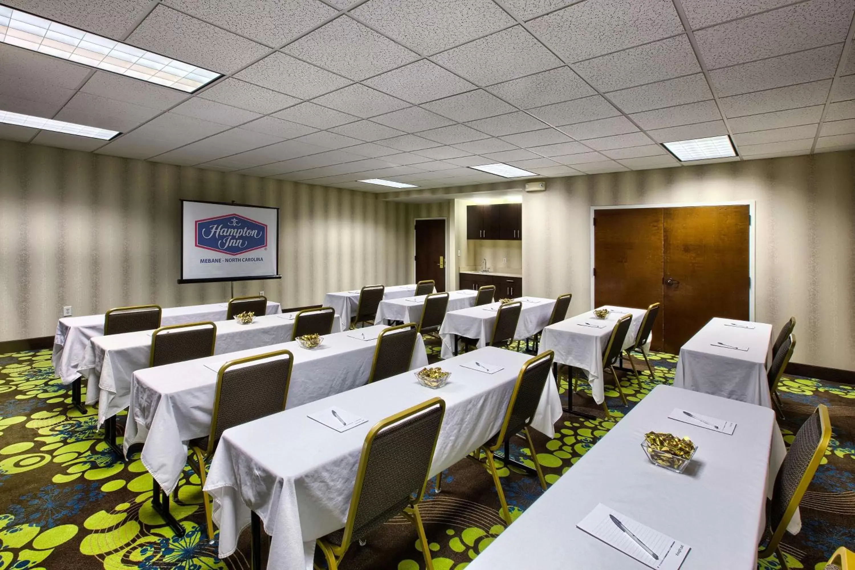 Meeting/conference room in Hampton Inn Mebane