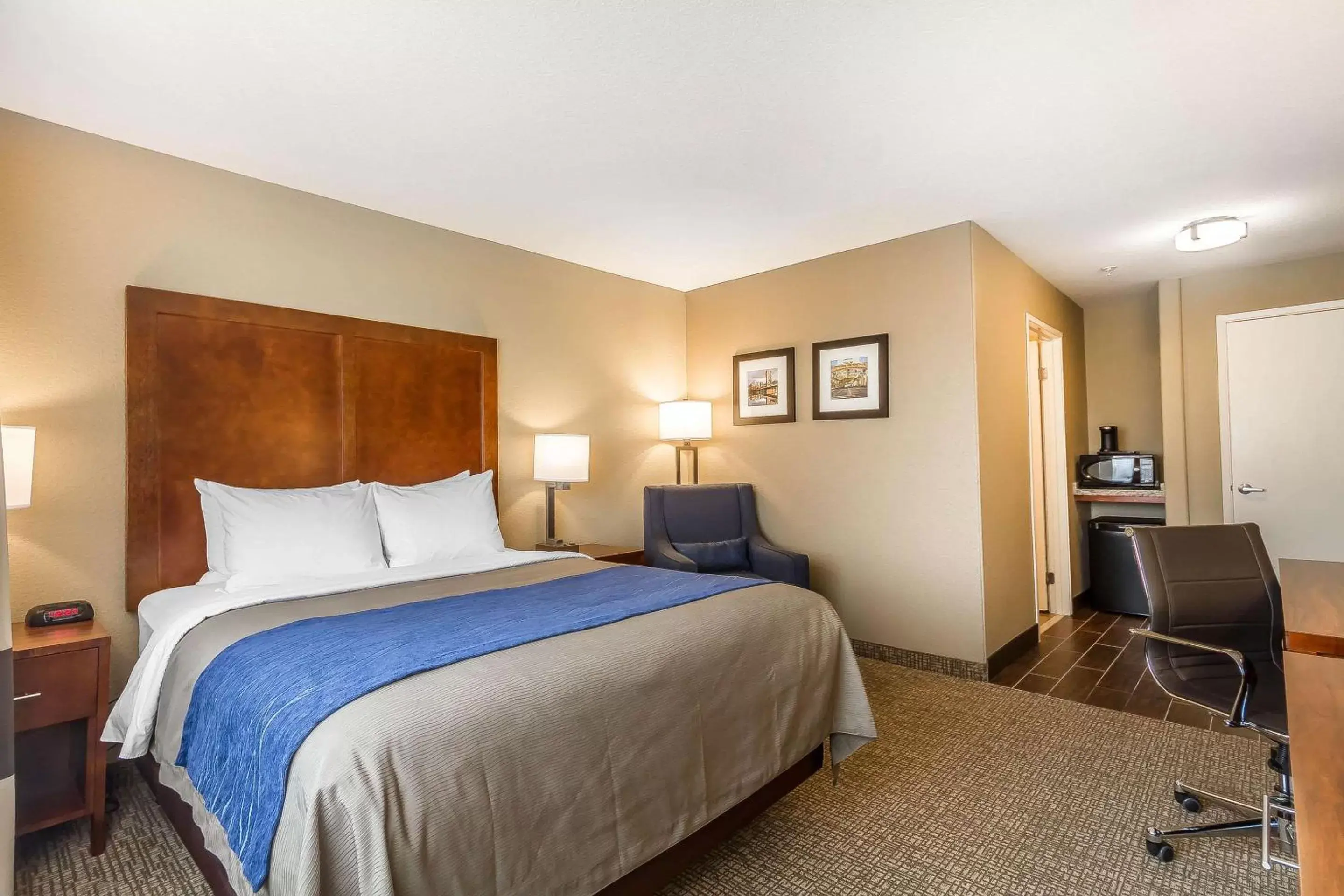 Photo of the whole room in Comfort Inn & Suites Rocklin