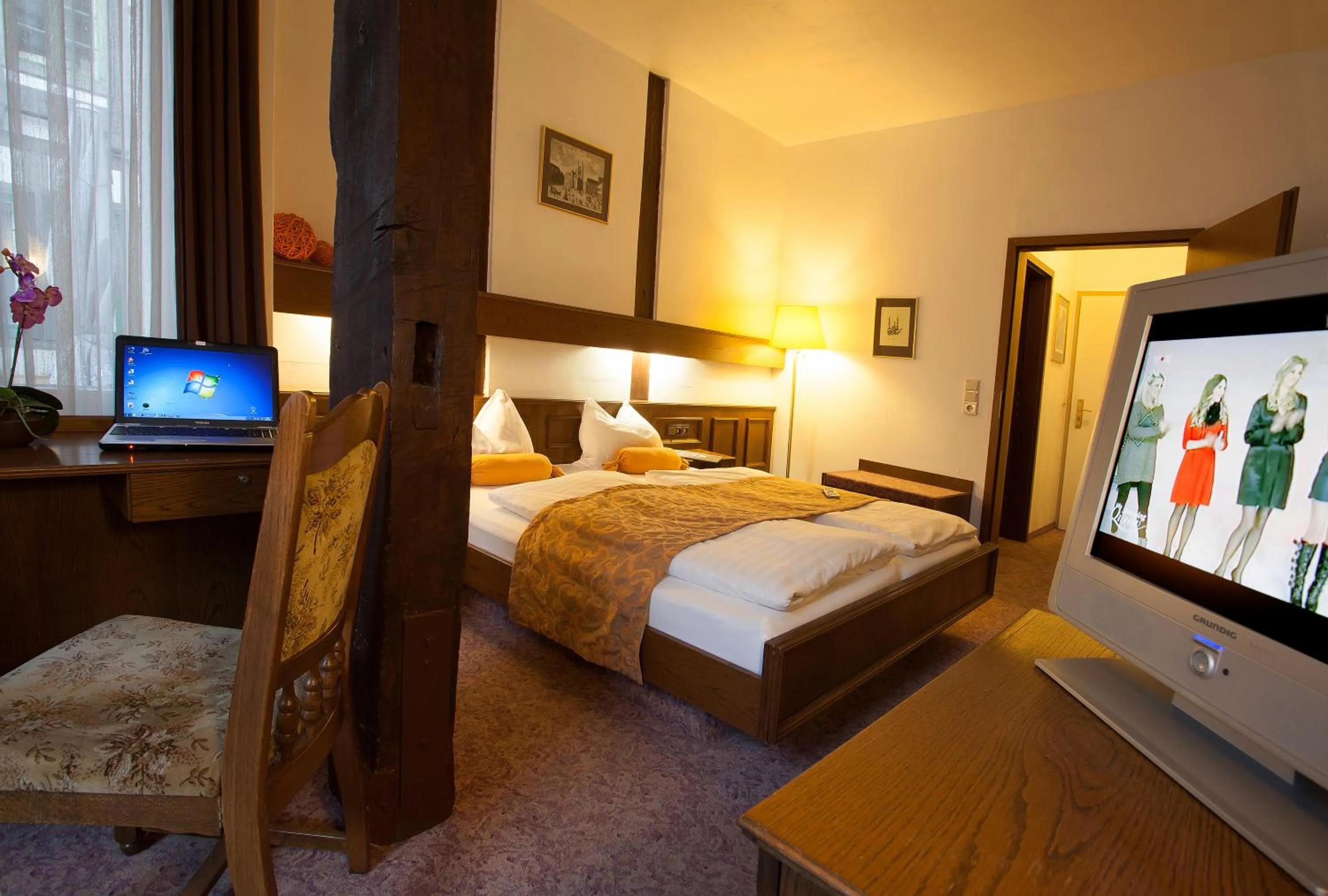 Photo of the whole room, Bed in Hotel Ritter St. Georg