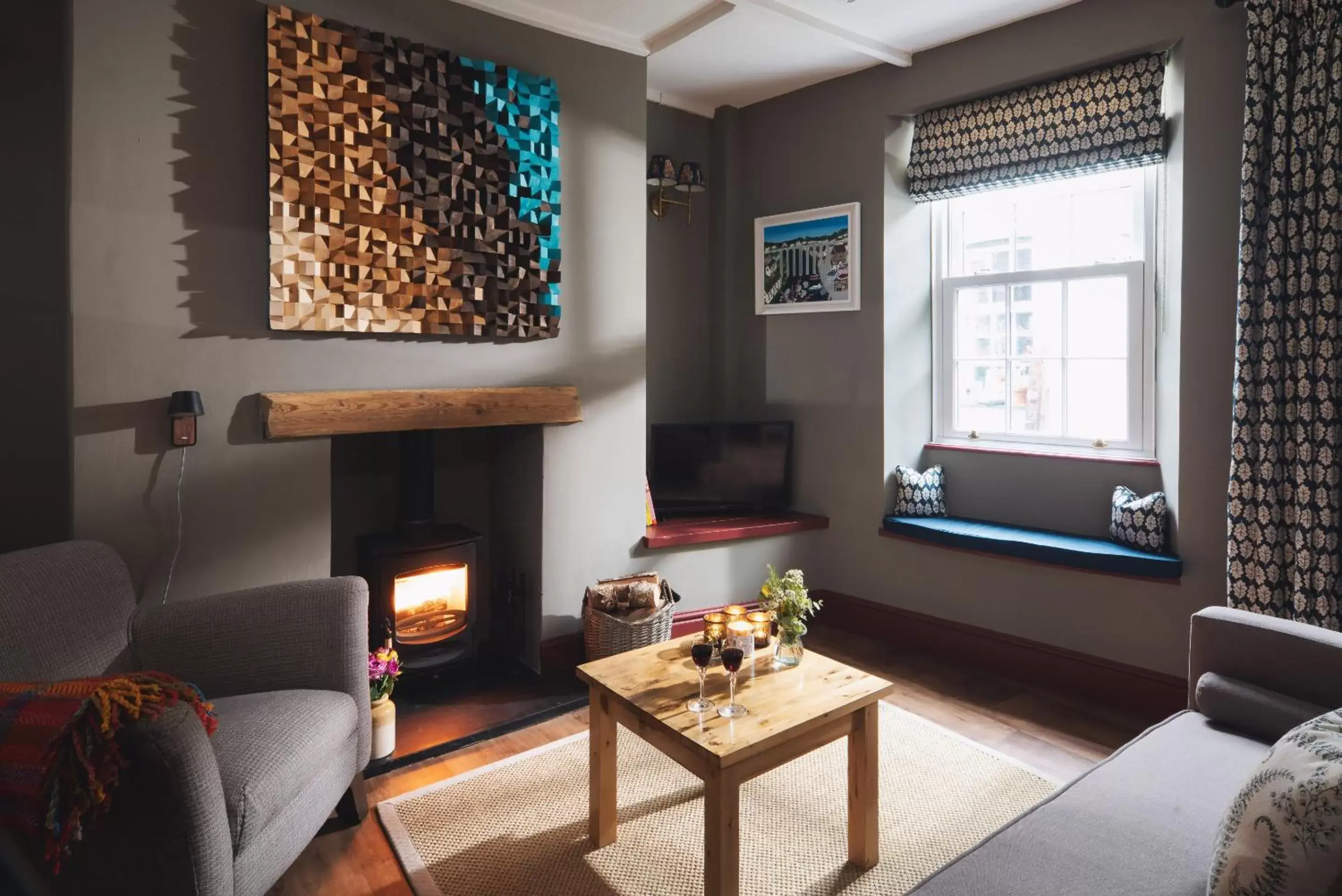 One-Bedroom House in One Drake Road, Tavistock, Devon One-Bedroom House in One Drake Road, Tavistock, Devon