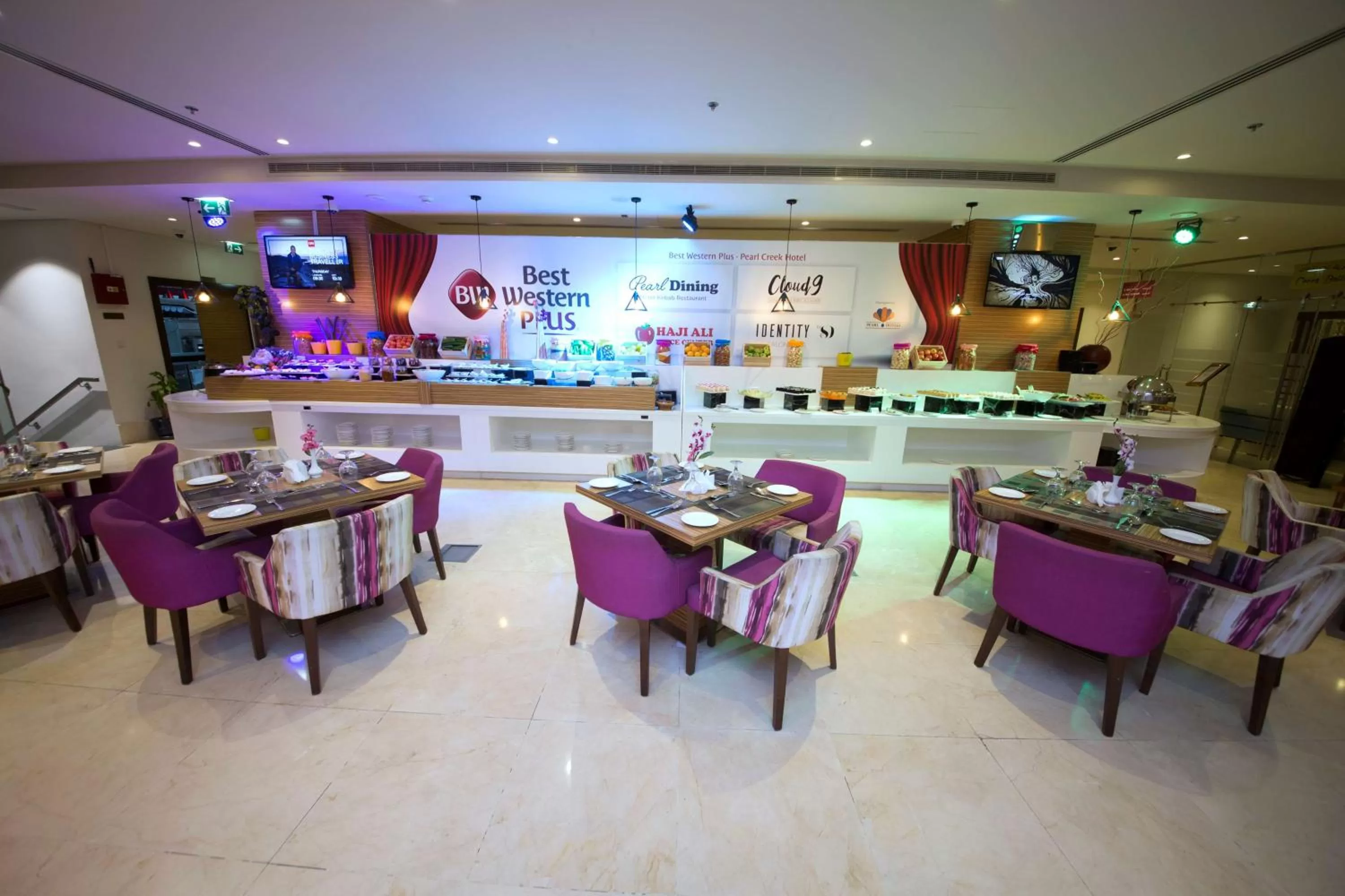 Restaurant/places to eat in Best Western Plus Pearl Creek