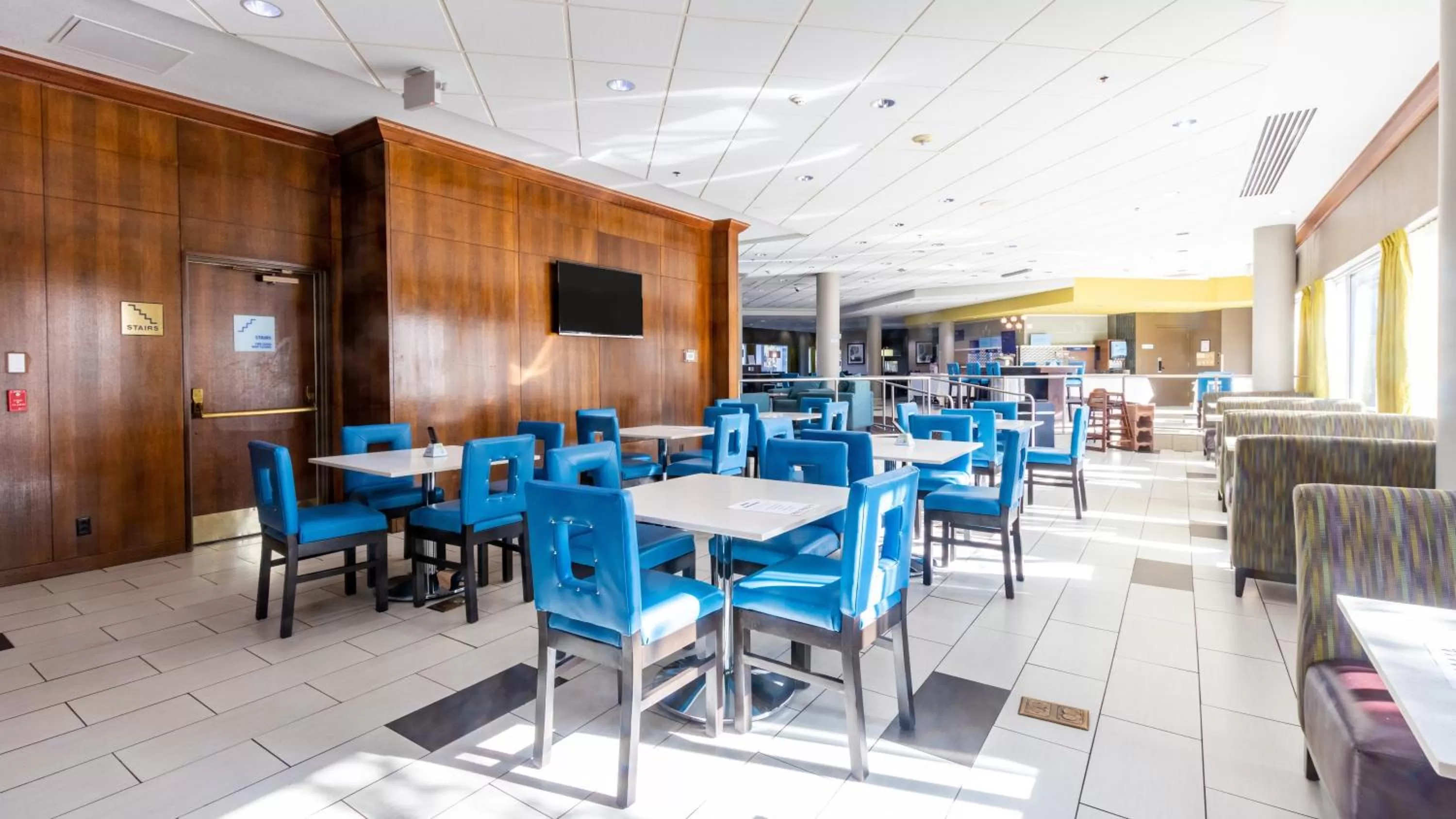 Breakfast in Holiday Inn Express Boise Downtown by IHG