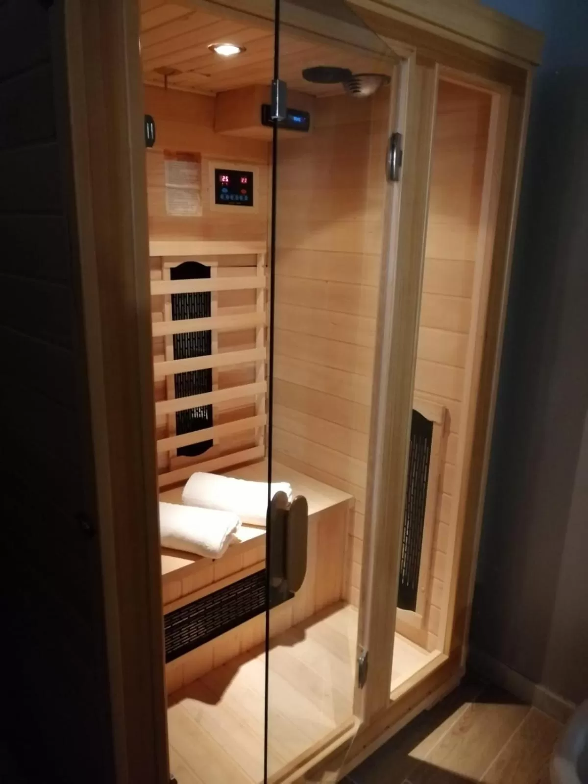 Sauna in Opera Boutique Rooms