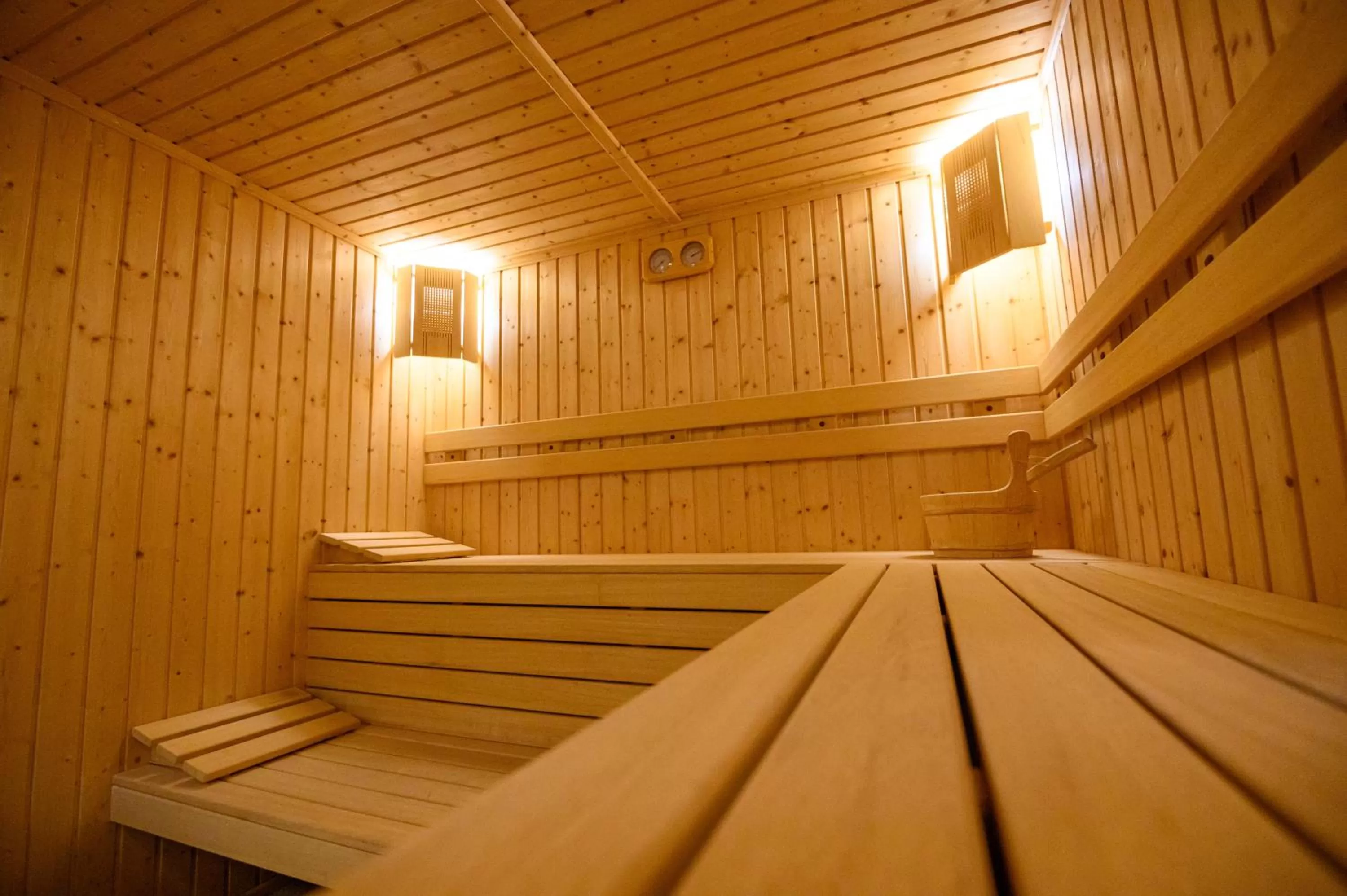 Steam room in Parklands Hotel & Pool