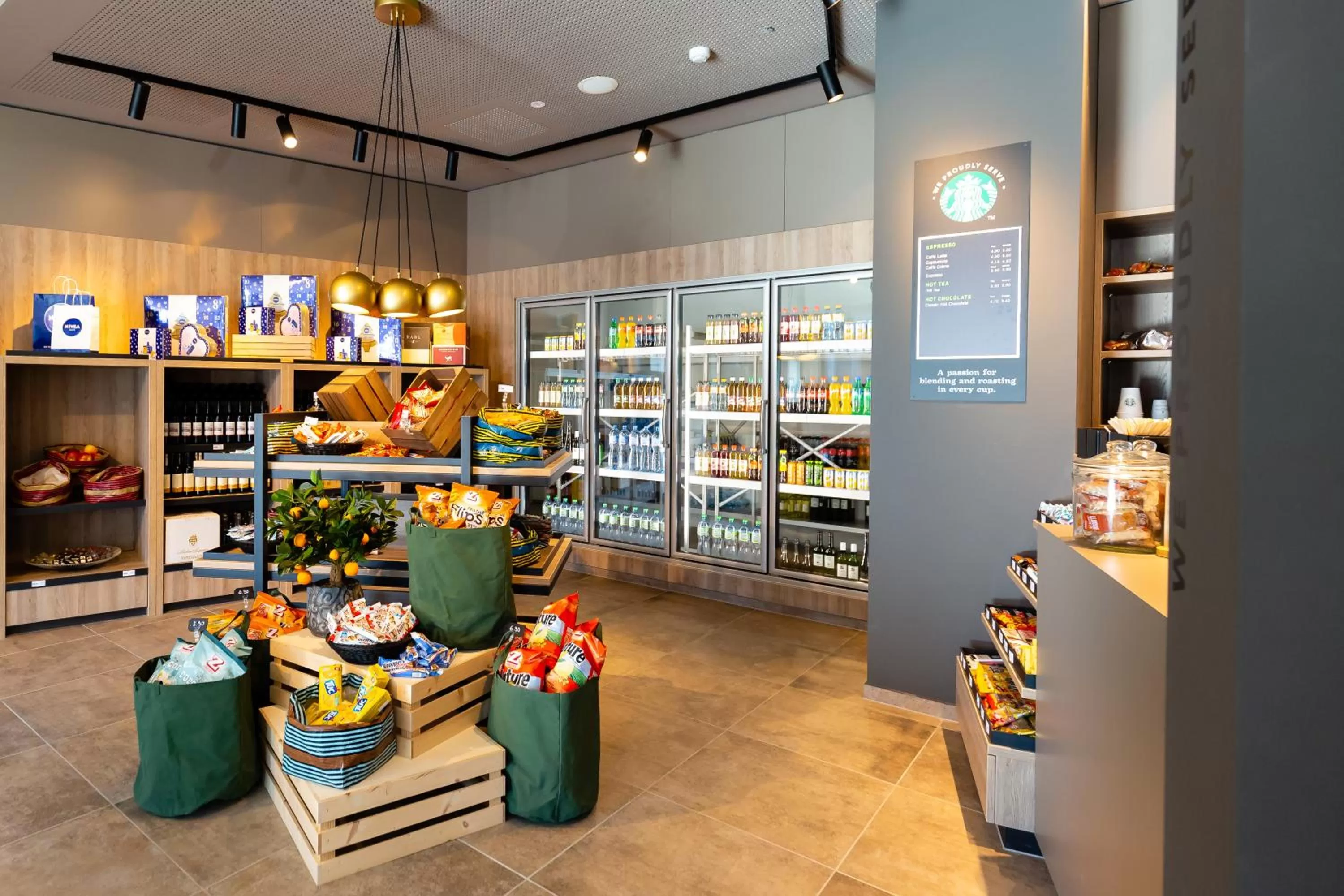 On-site shops, Supermarket/Shops in aja Zürich