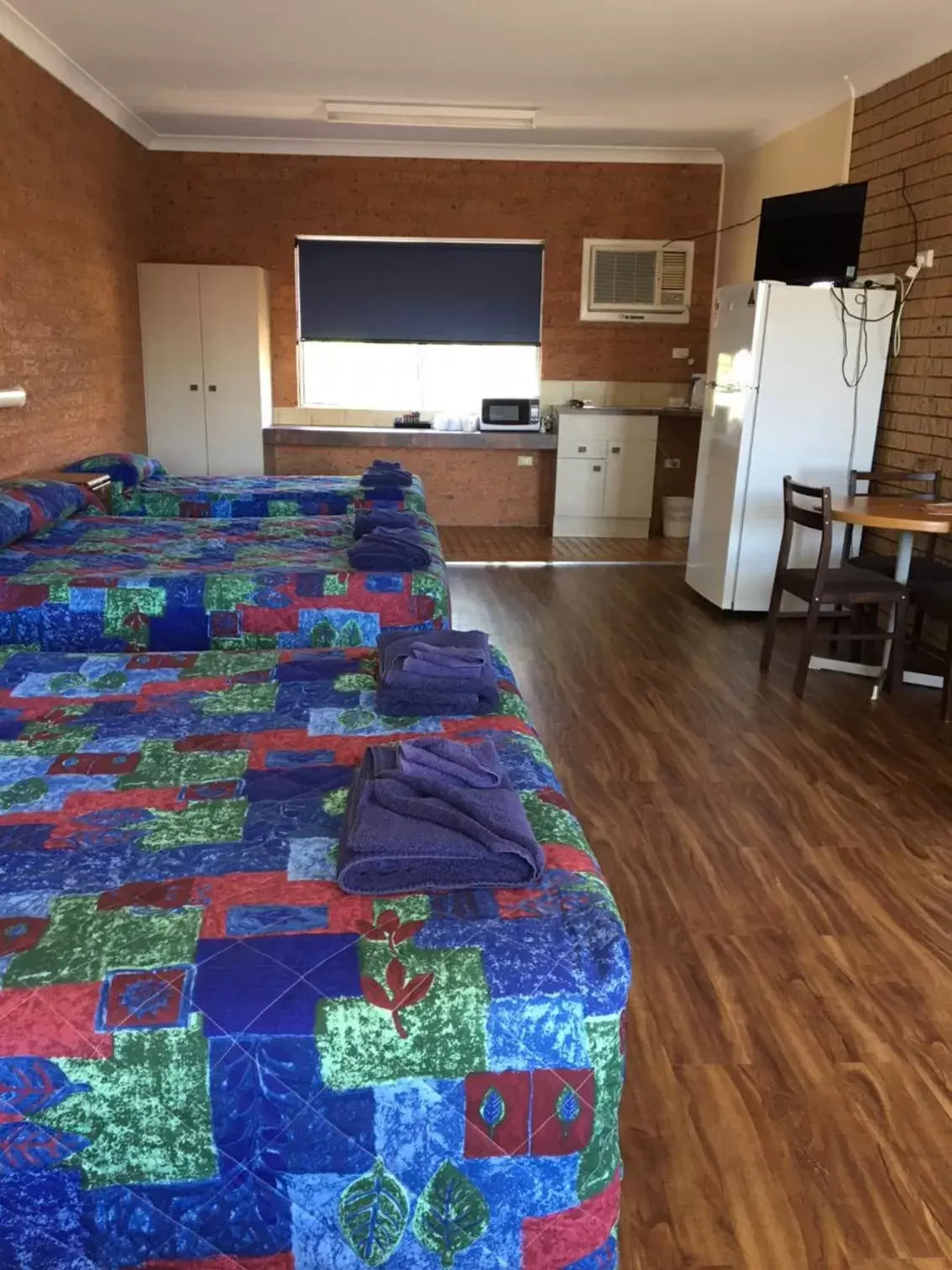 Bed in Coonamble Motel