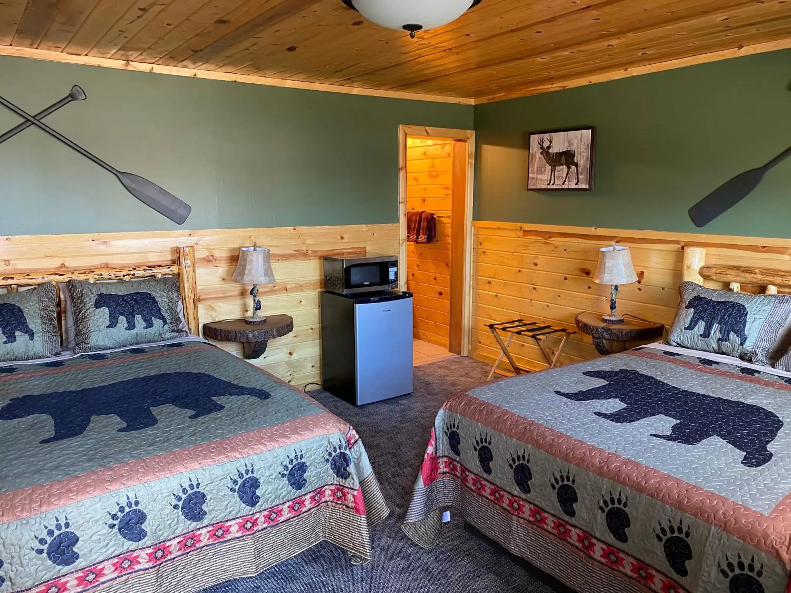 Bedroom, Bed in The Fishing Bear Lodge