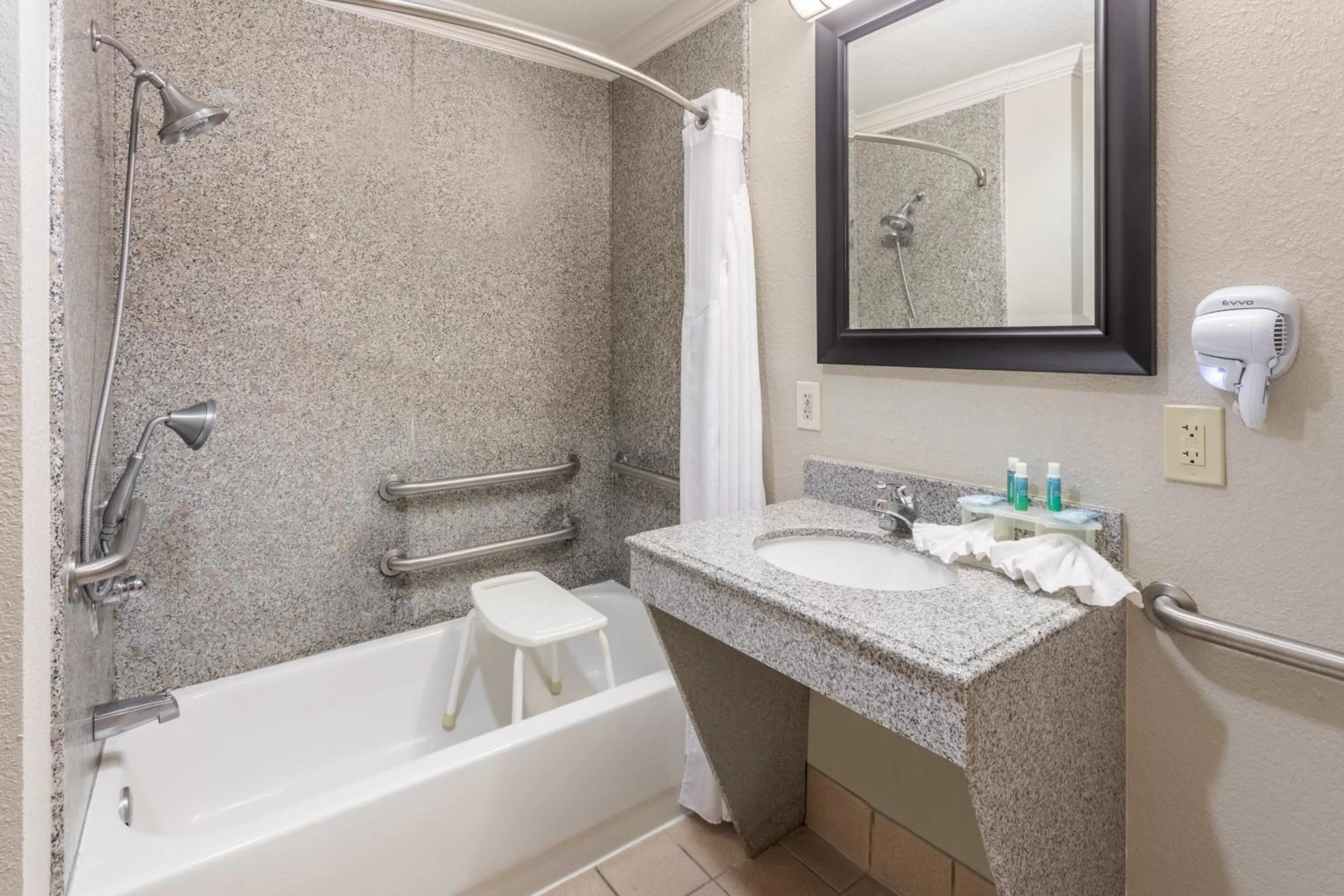 Bathroom in Holiday Inn Express Hotel and Suites Lake Charles by IHG