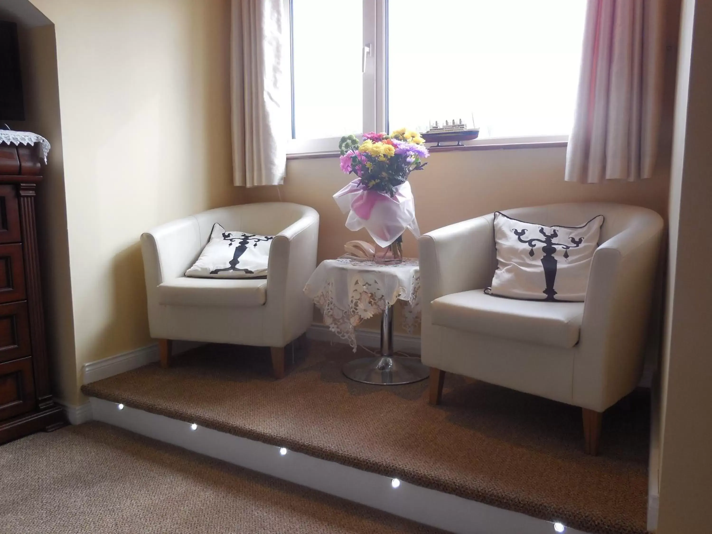 Decorative detail, Seating Area in Crystal Springs B&B