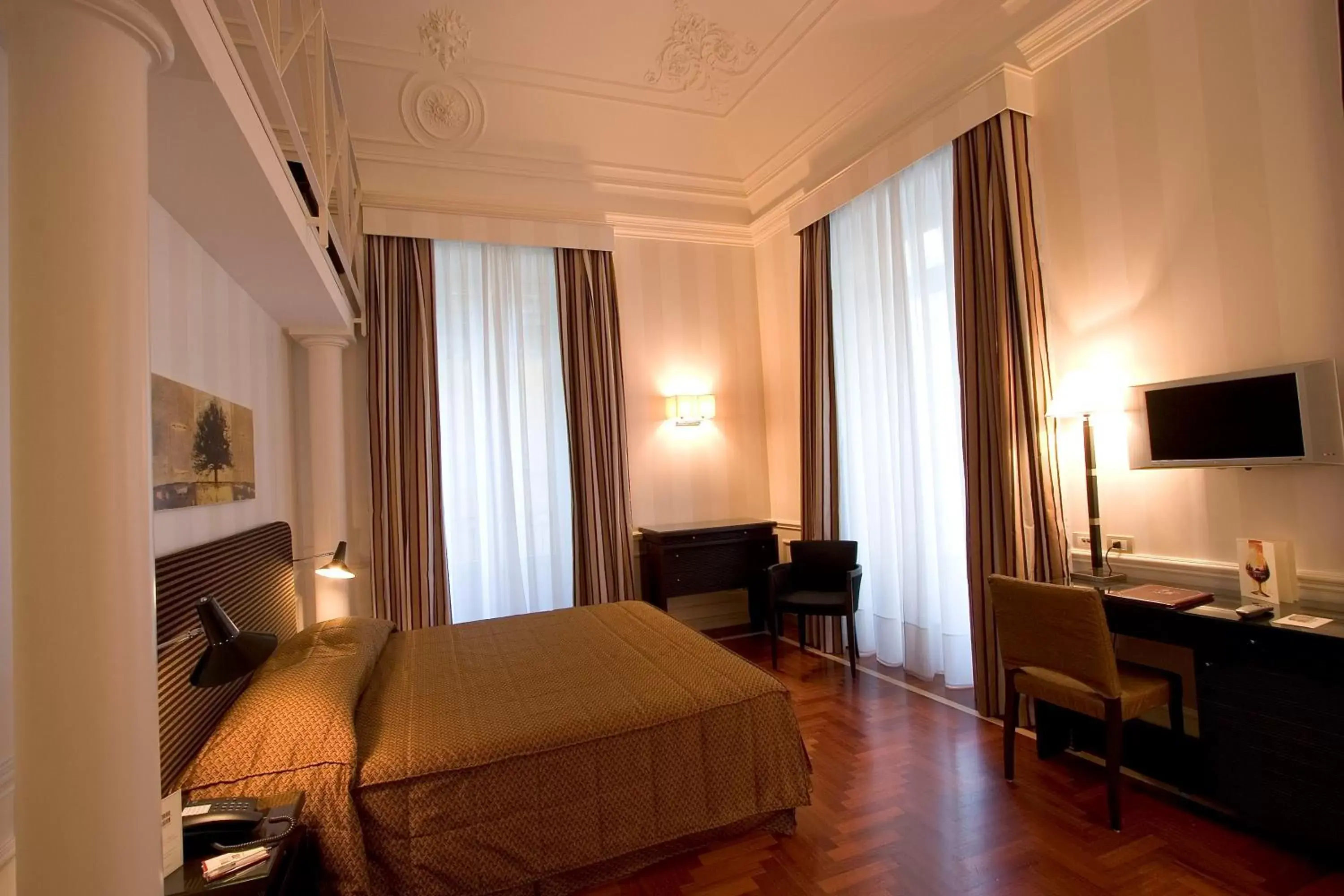 Photo of the whole room, Bed in Il Principe Hotel Catania