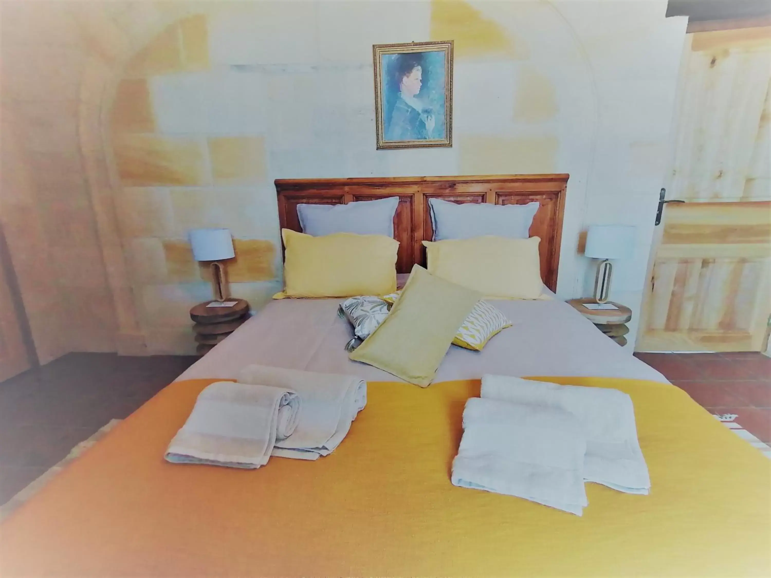 Bed in Domaine de Gaïa, Piscine, Pétanque, Ping Pong, proche Saint-Emilion