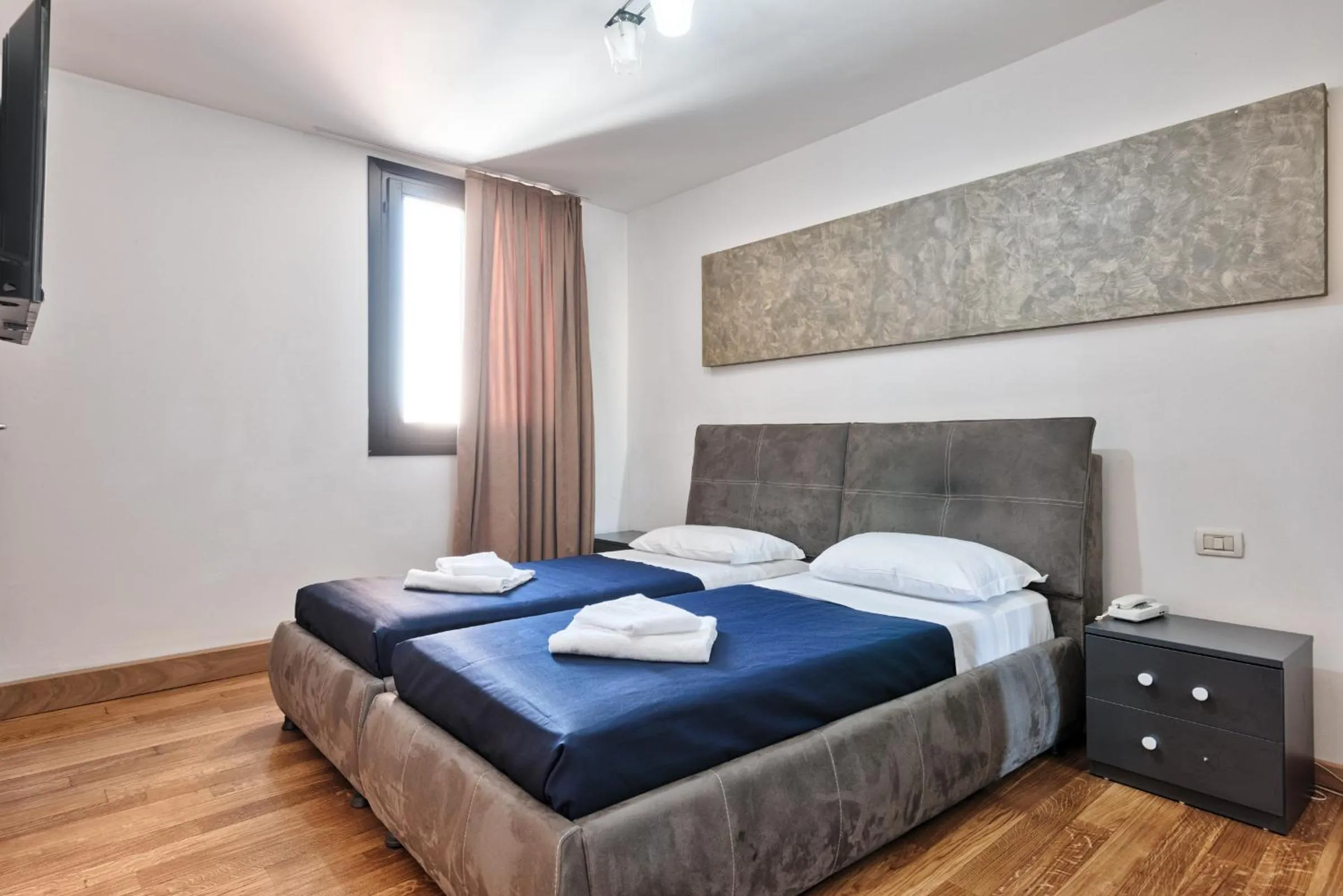 Bedroom, Bed in Hotel Trieste