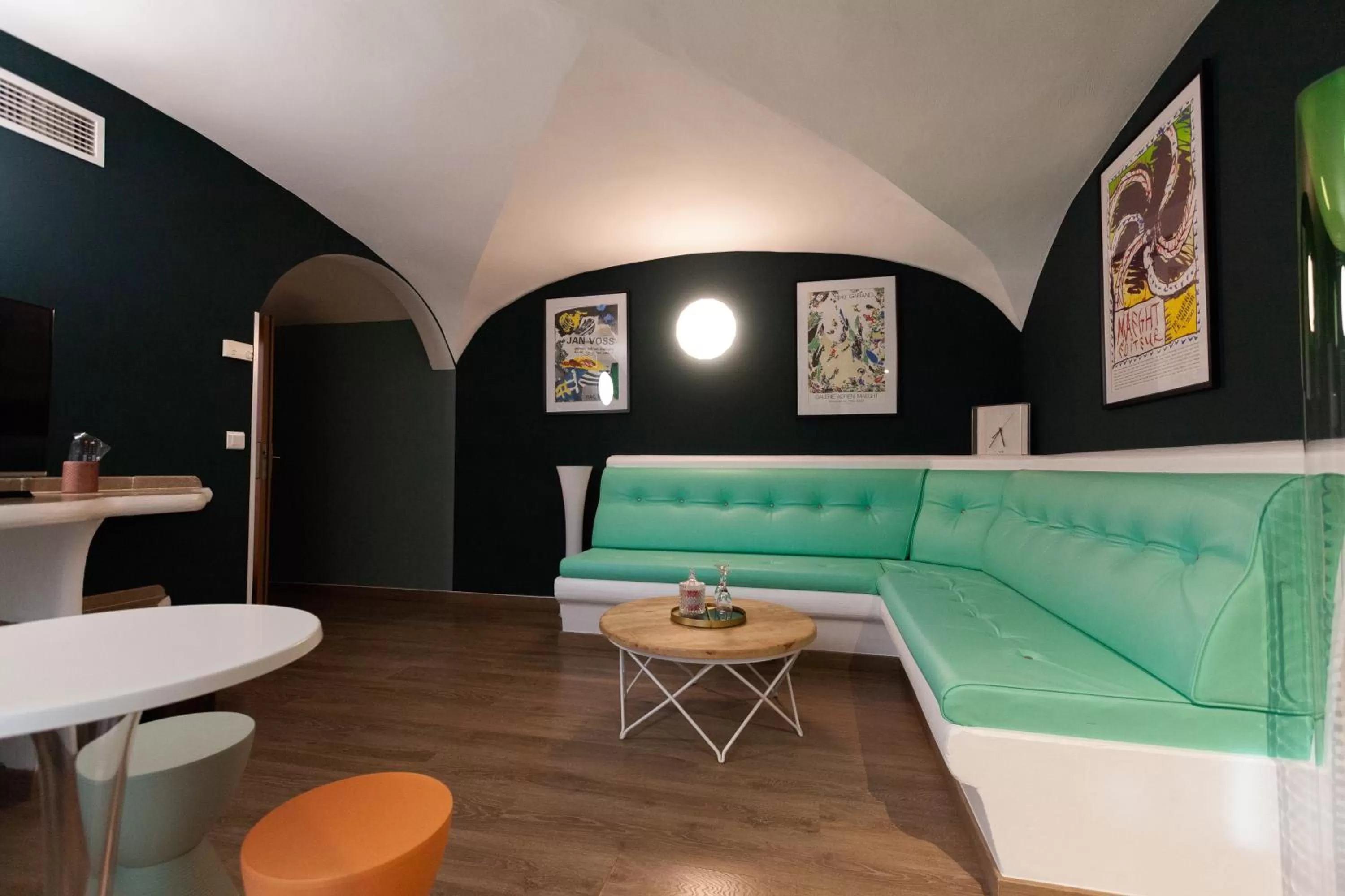 Hot Tub in Ostella Spa & Resort