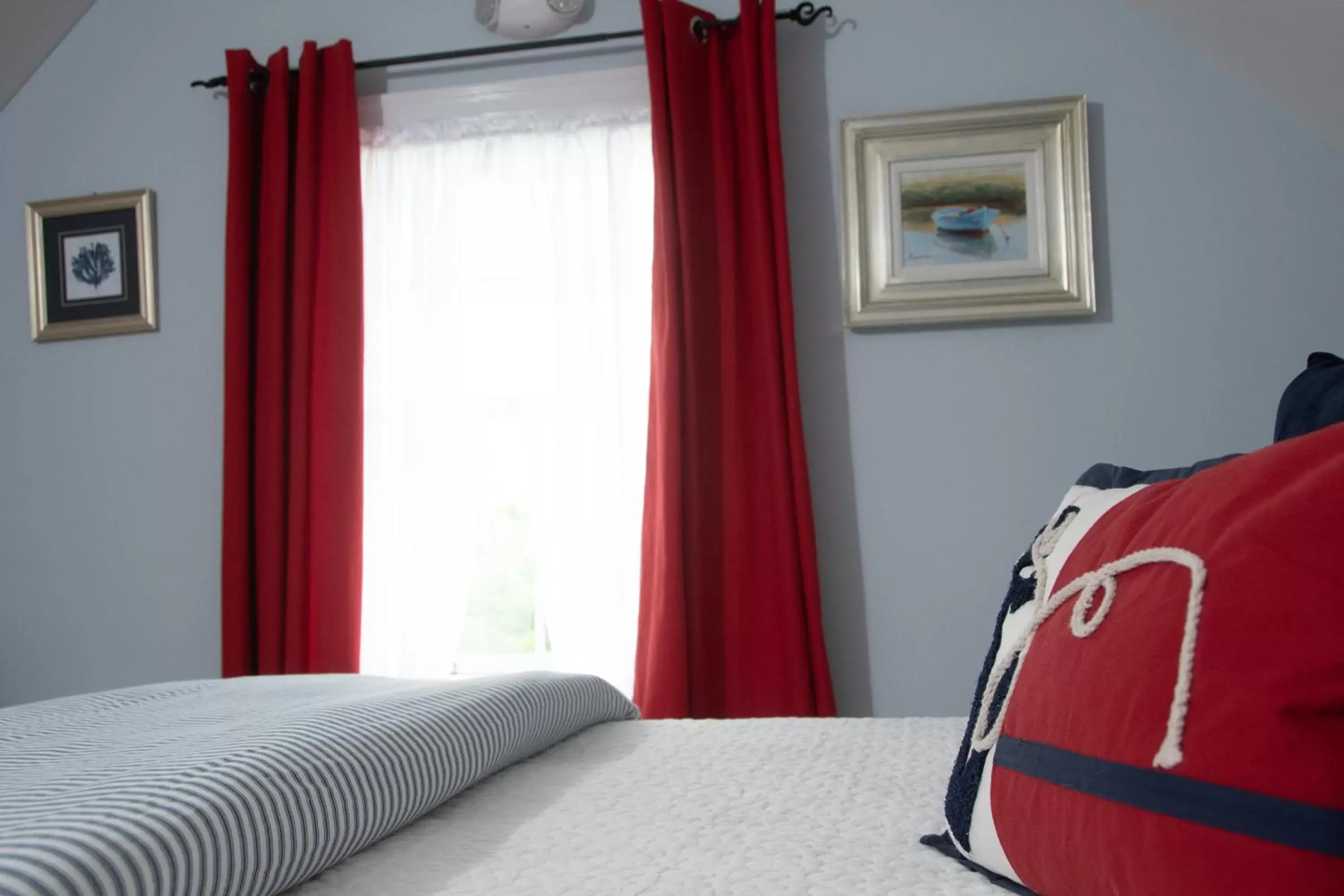 Bed in The Ocean Bay House