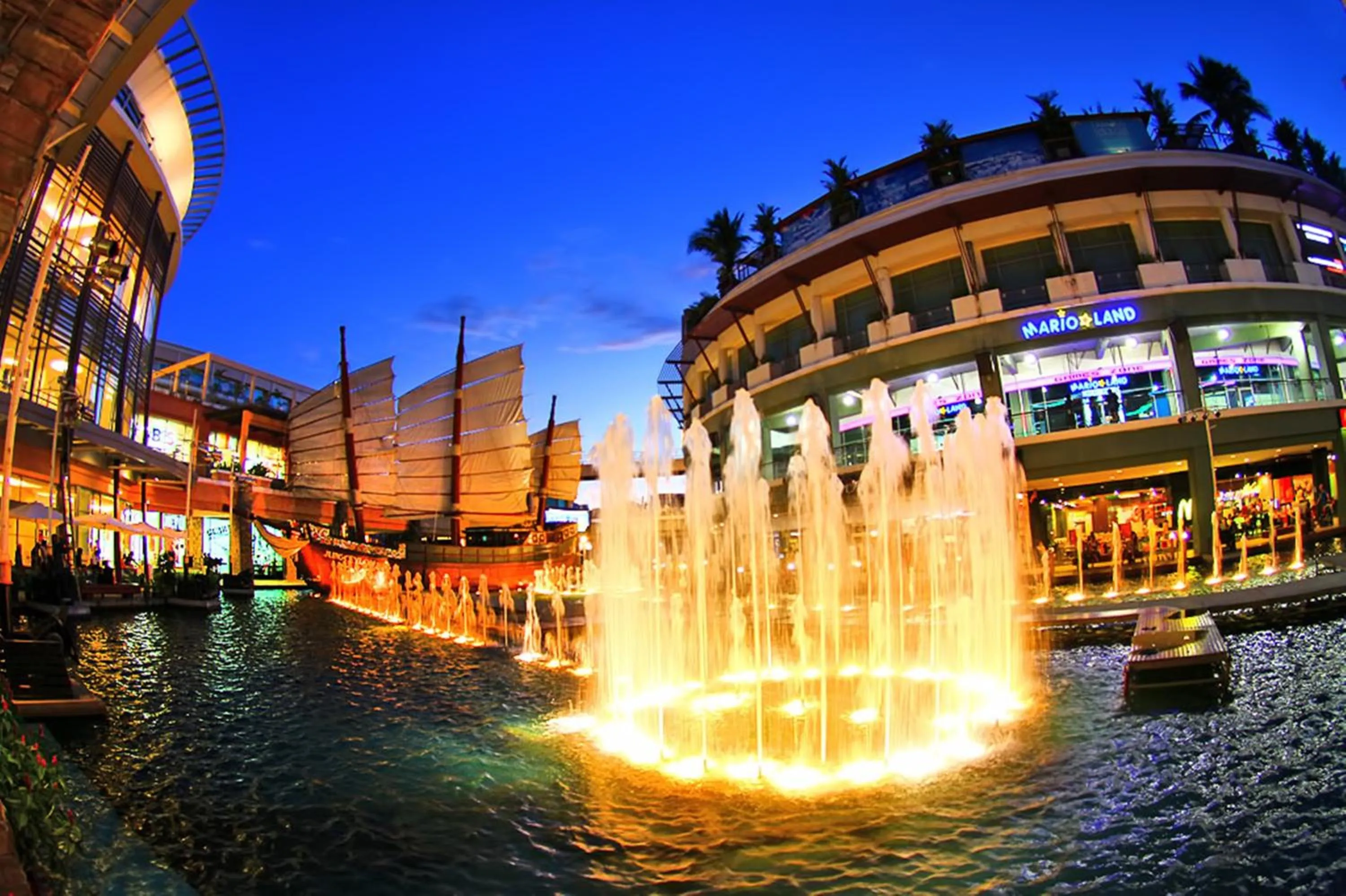 Area and facilities in The Bloc Hotel Phuket - SHA Extra Plus