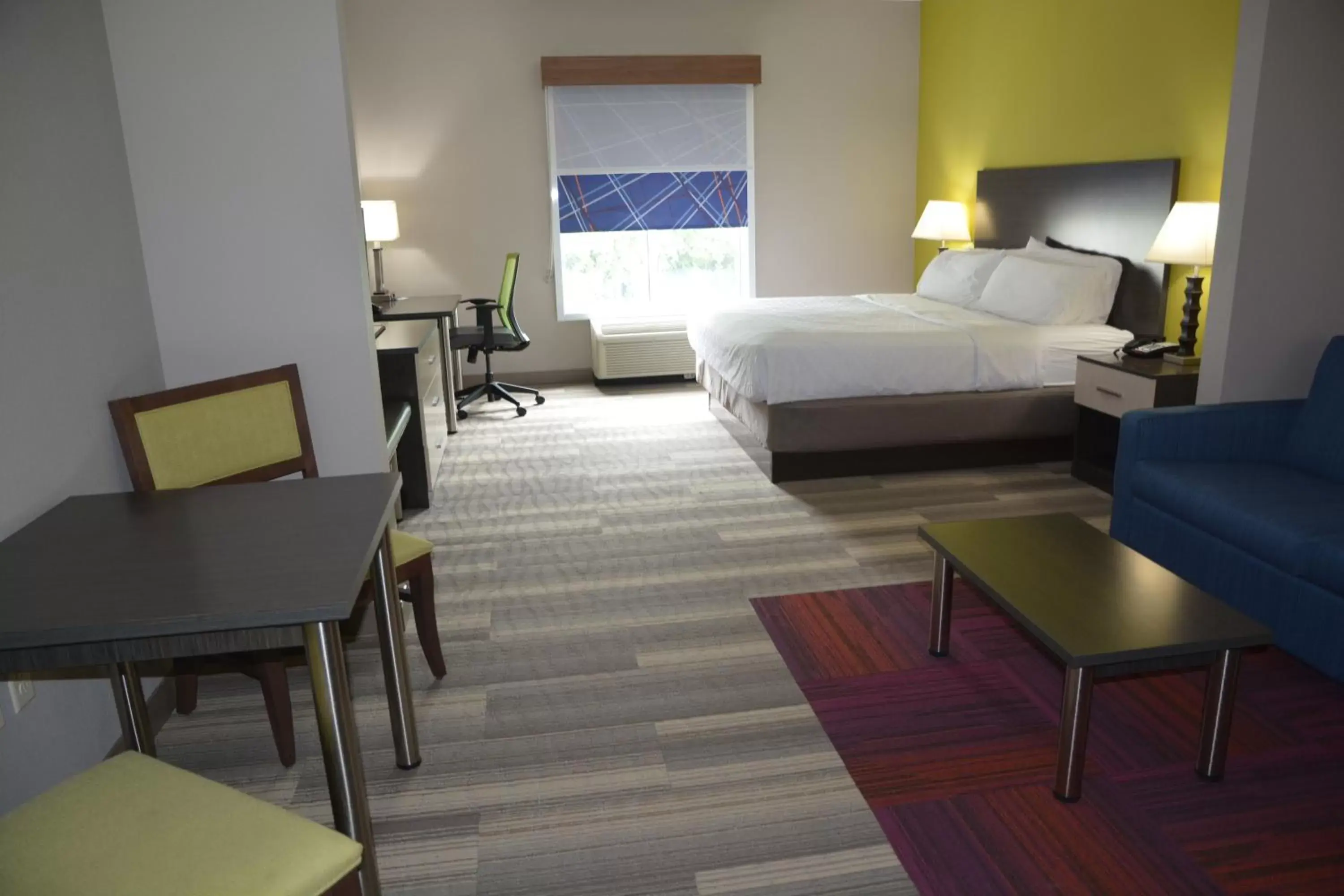 Photo of the whole room in Holiday Inn Express & Suites Caryville, an IHG Hotel