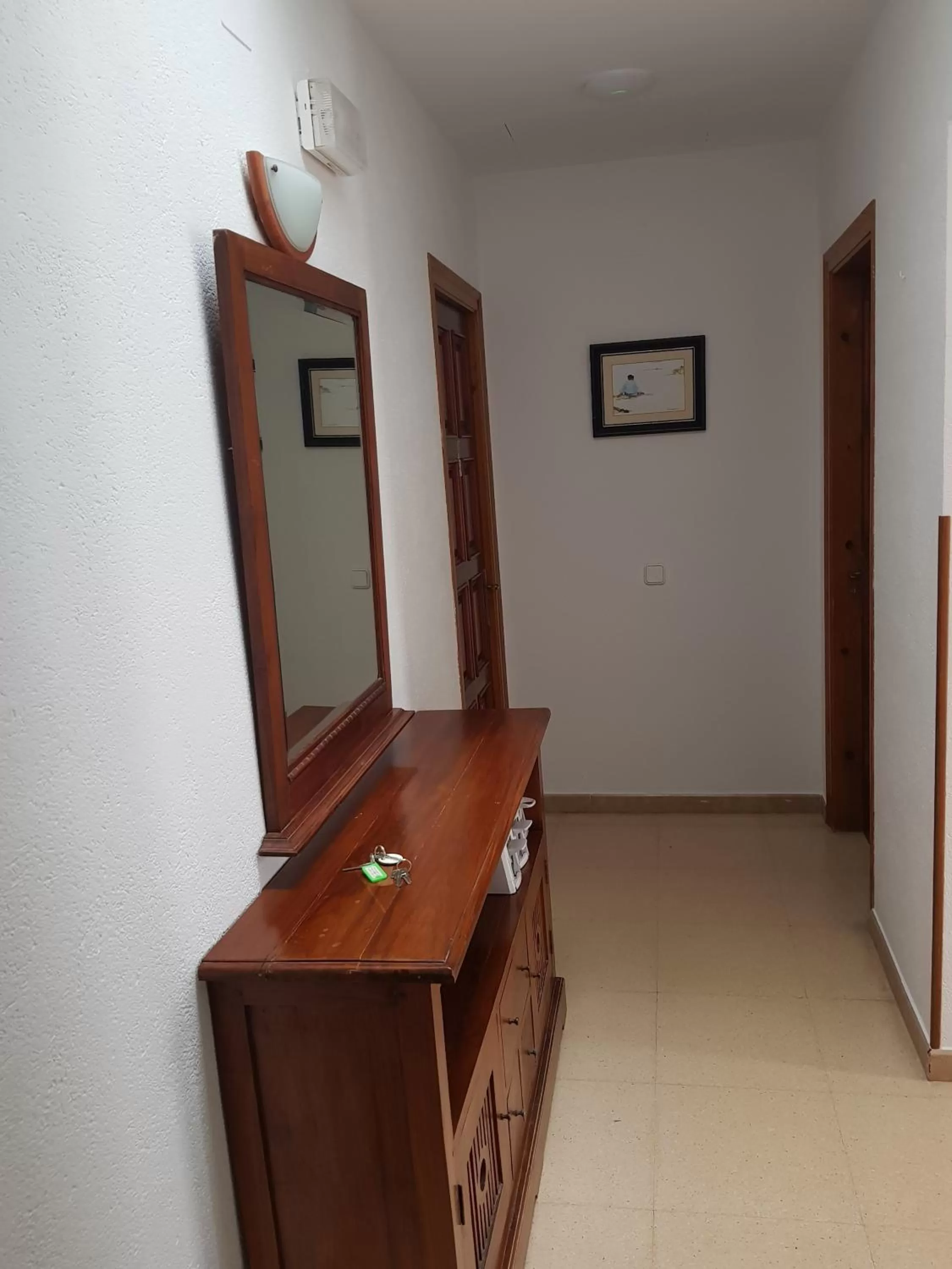 TV/Entertainment Center in Hostal Ondina