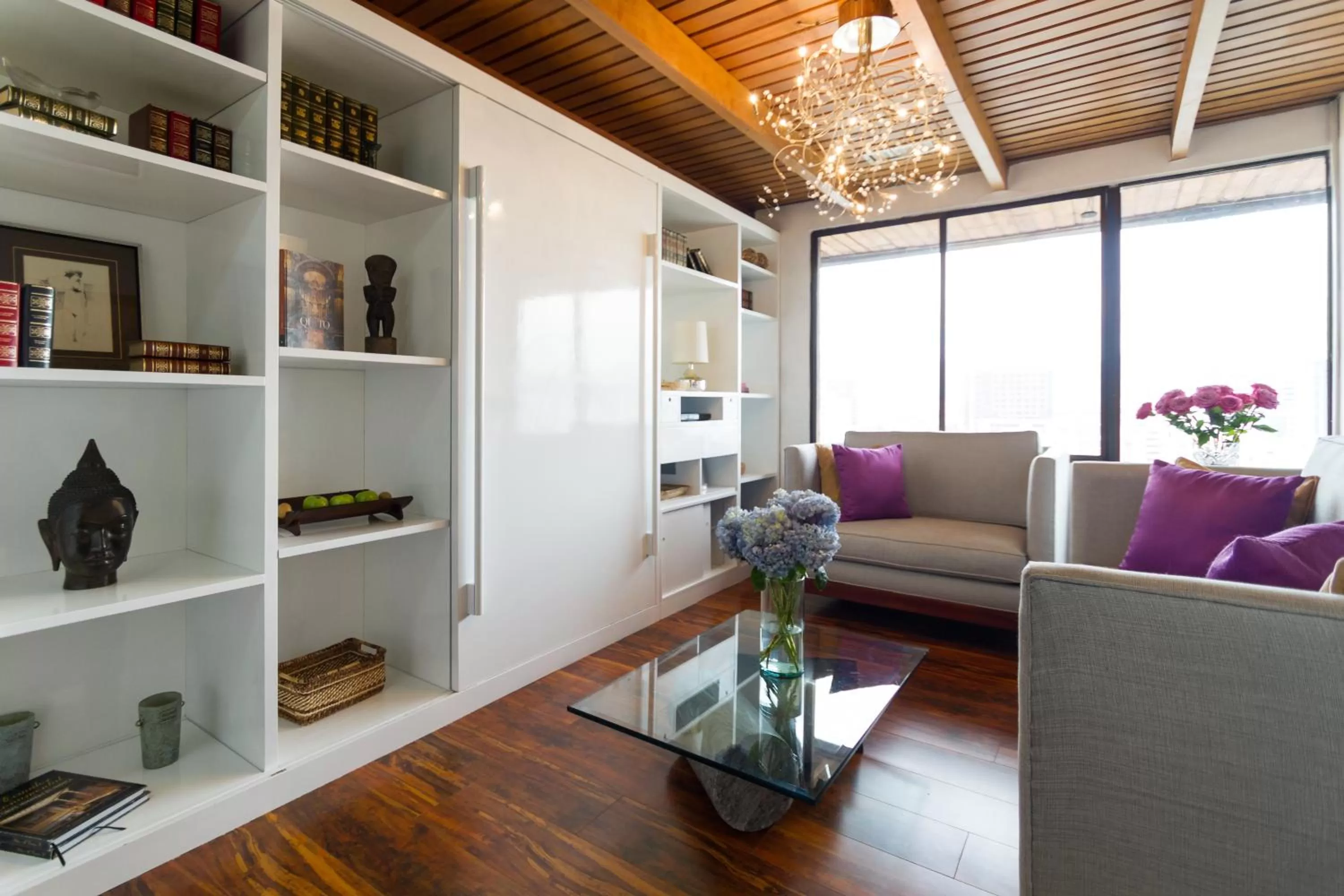 Communal lounge/ TV room in The Penthouse Lodge