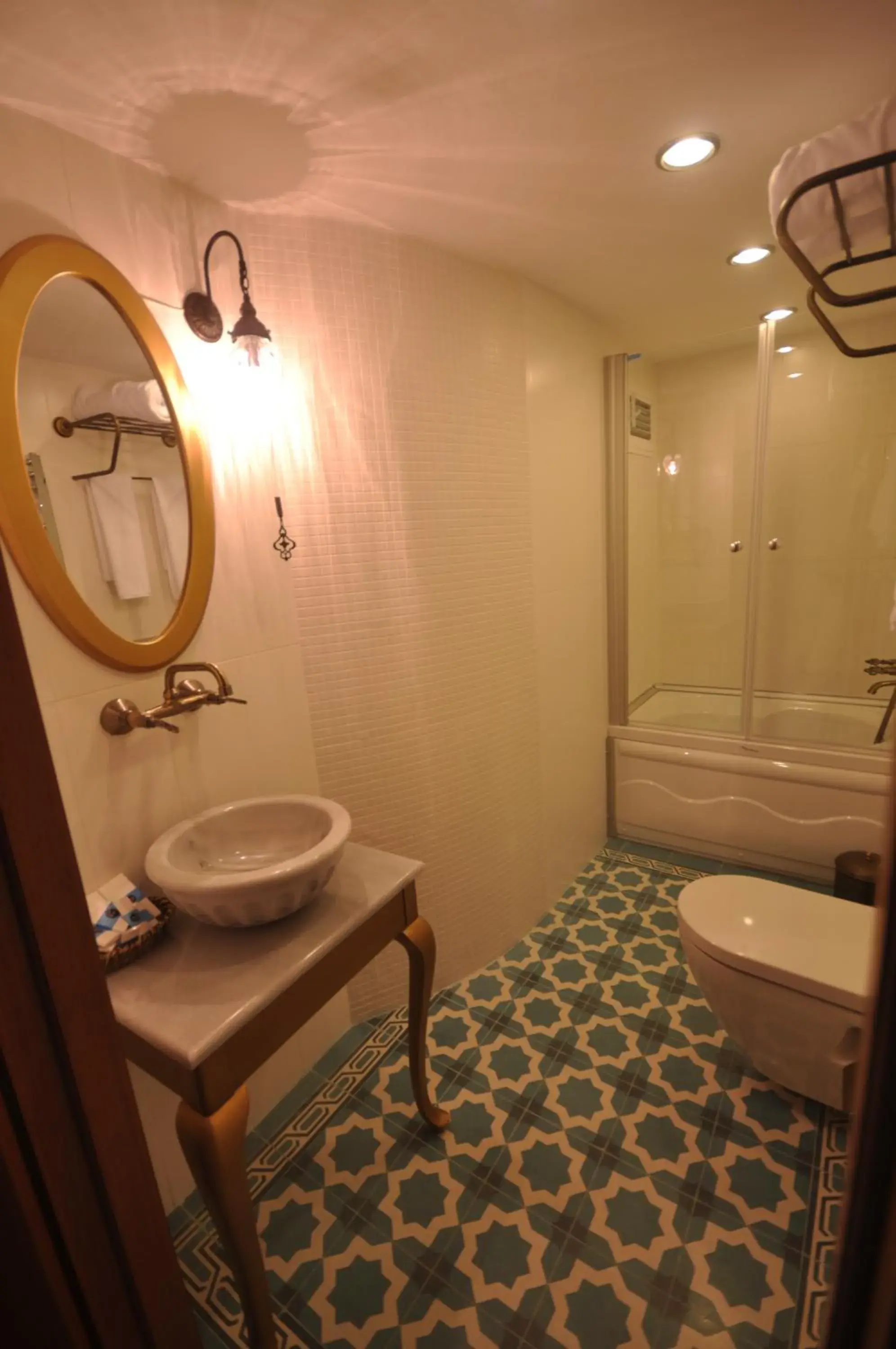 Bathroom in Merial Hotel Sultanahmet