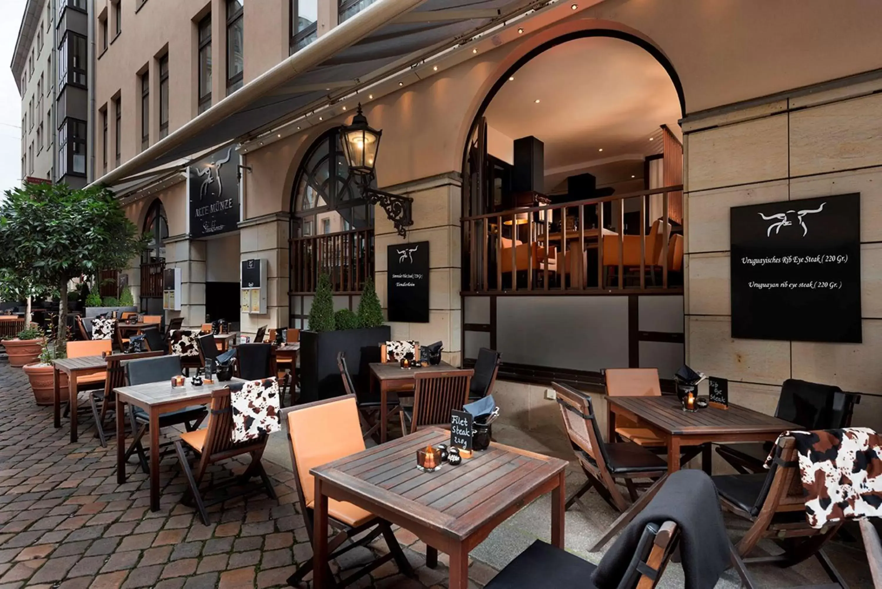 Restaurant/Places to Eat in Hilton Dresden