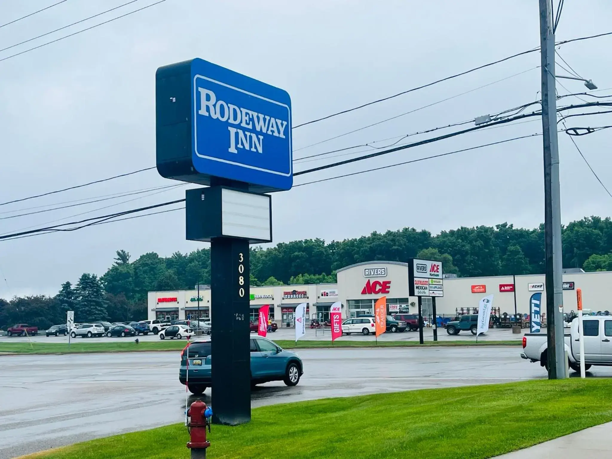 Logo/Certificate/Sign in Rodeway Inn