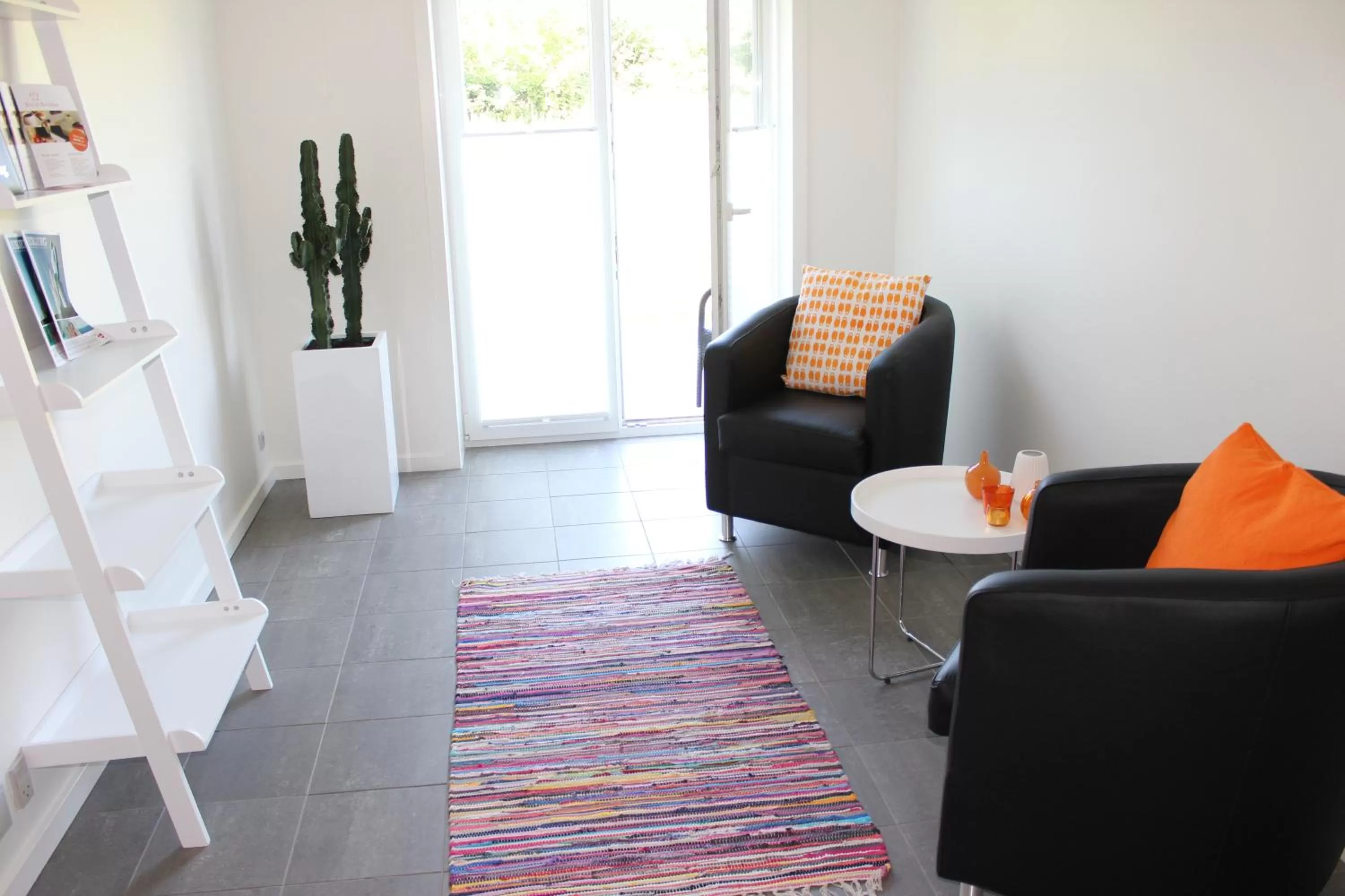 Communal lounge/ TV room in 272 Bed & Breakfast